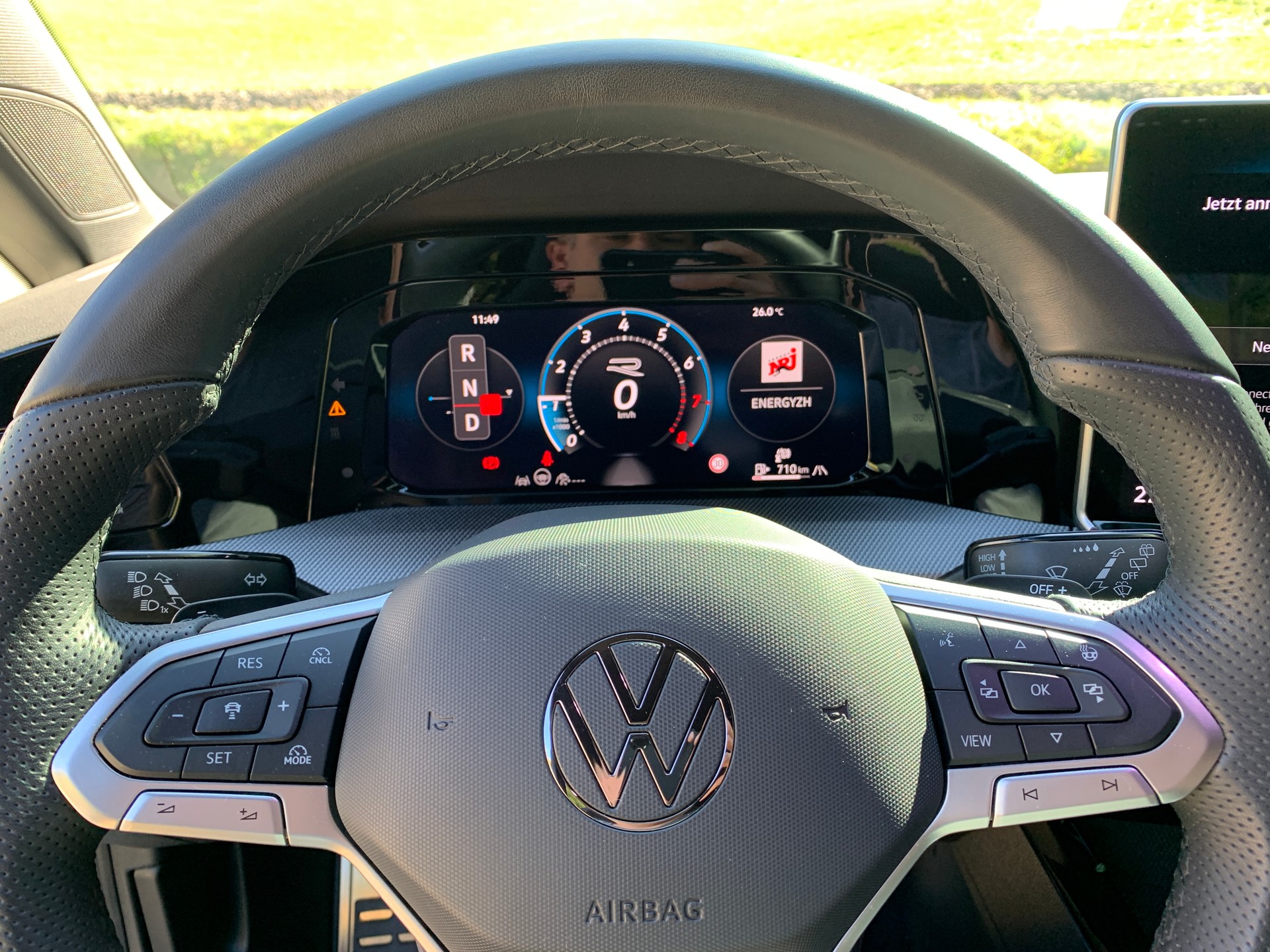 VW Golf 2.0 TSI R-Line DSG 4 Motion-image-10