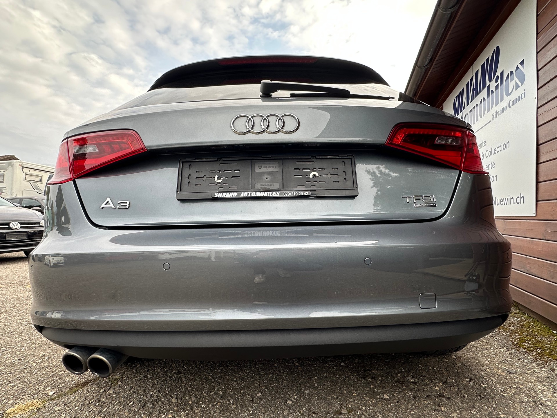 AUDI A3 Sportback 1.8 TFSI Ambiente quattro S-tronic-image-9