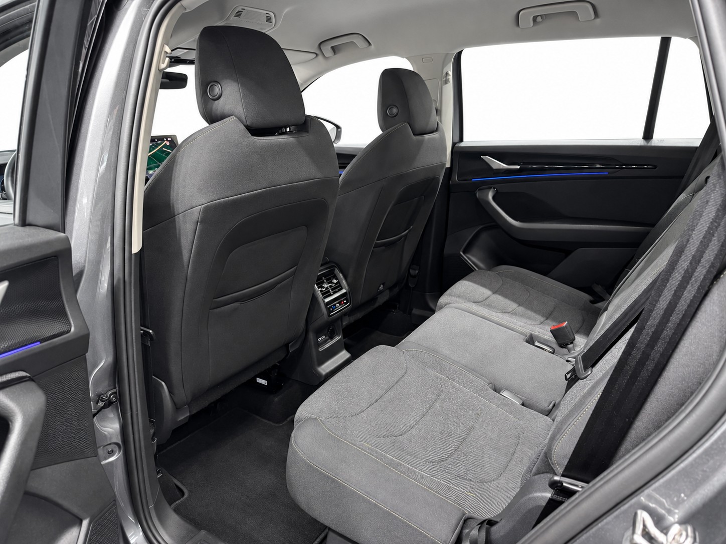 SKODA Kodiaq 2.0 TDI Selection 4x4 * 7-Plätzer * Anhängerkupplung *-image-11