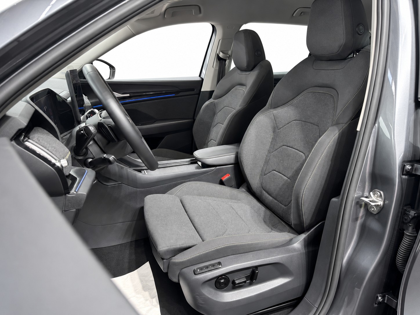 SKODA Kodiaq 2.0 TDI Selection 4x4 * 7-Plätzer * Anhängerkupplung *-image-10