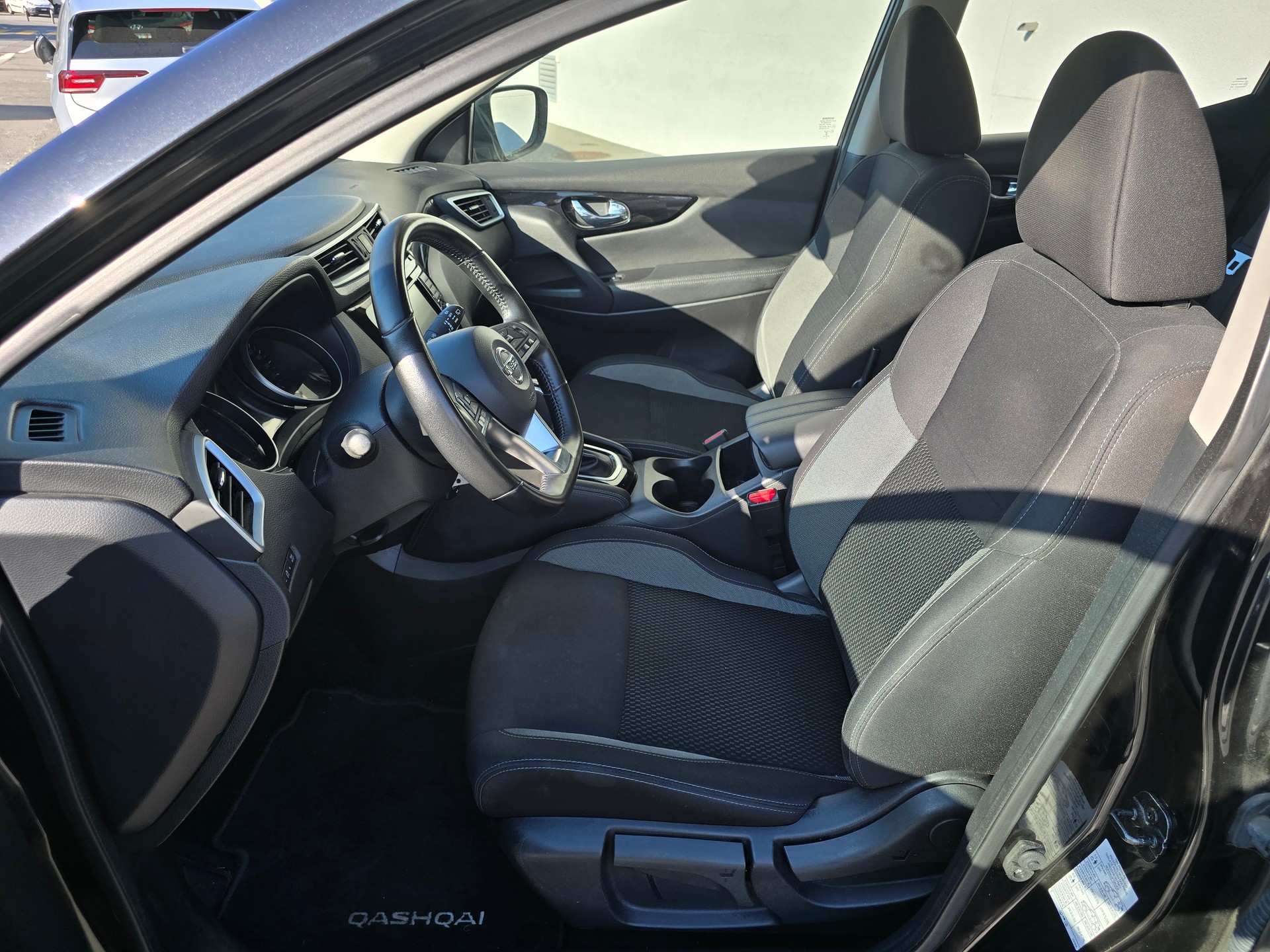 NISSAN Qashqai 1.3 DIG-T acenta DCT-image-10