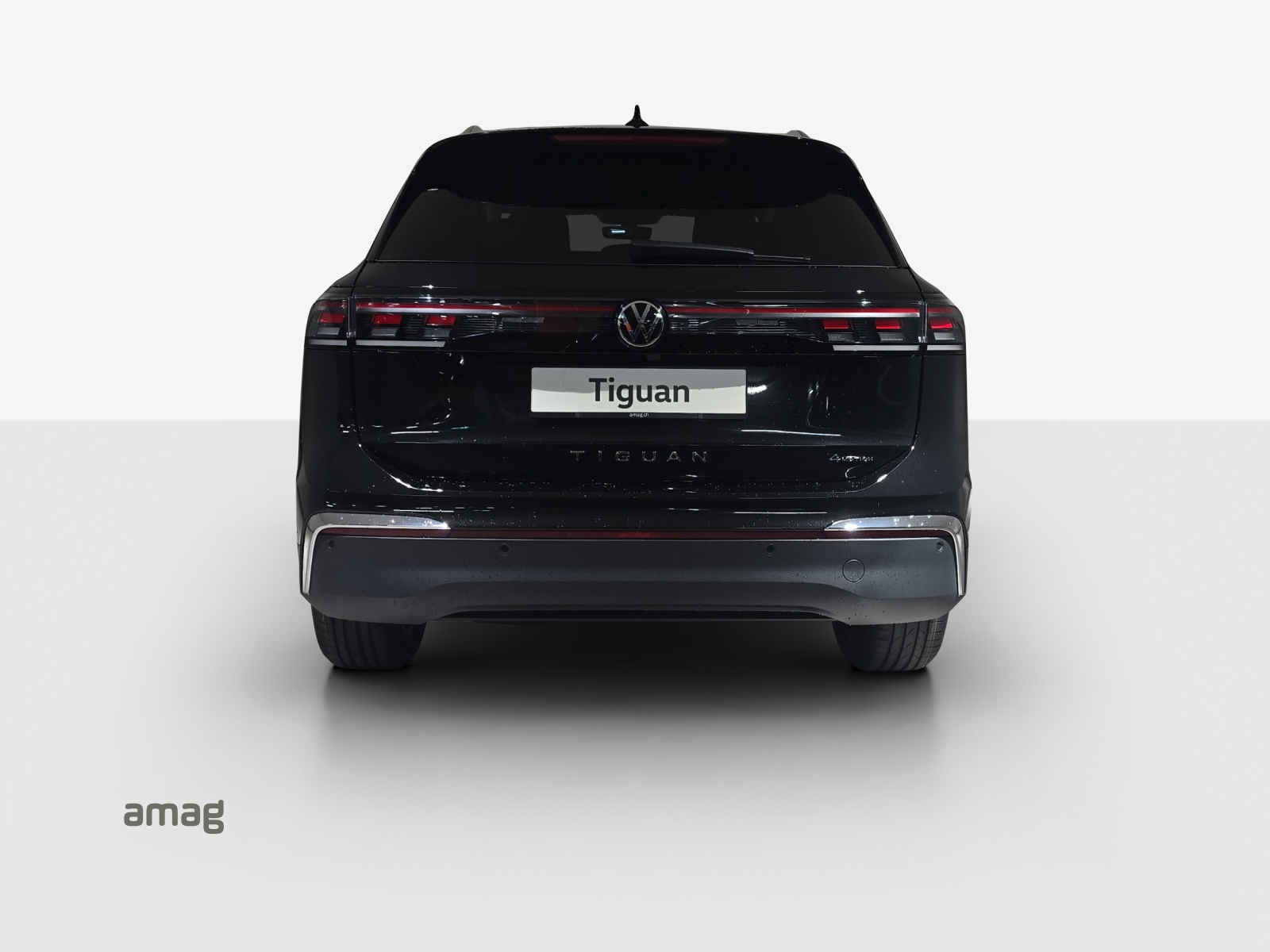 VW Tiguan 2.0 TSI DSG Style 4Motion-image-3