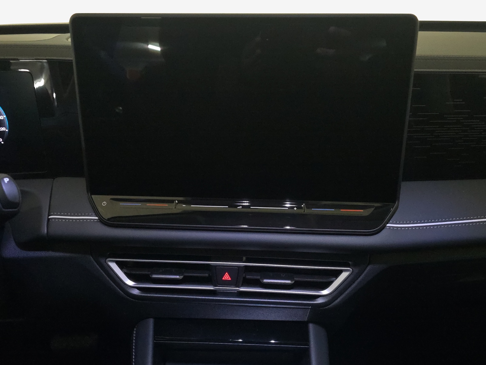 VW Tiguan 2.0 TSI DSG Style 4Motion-image-10