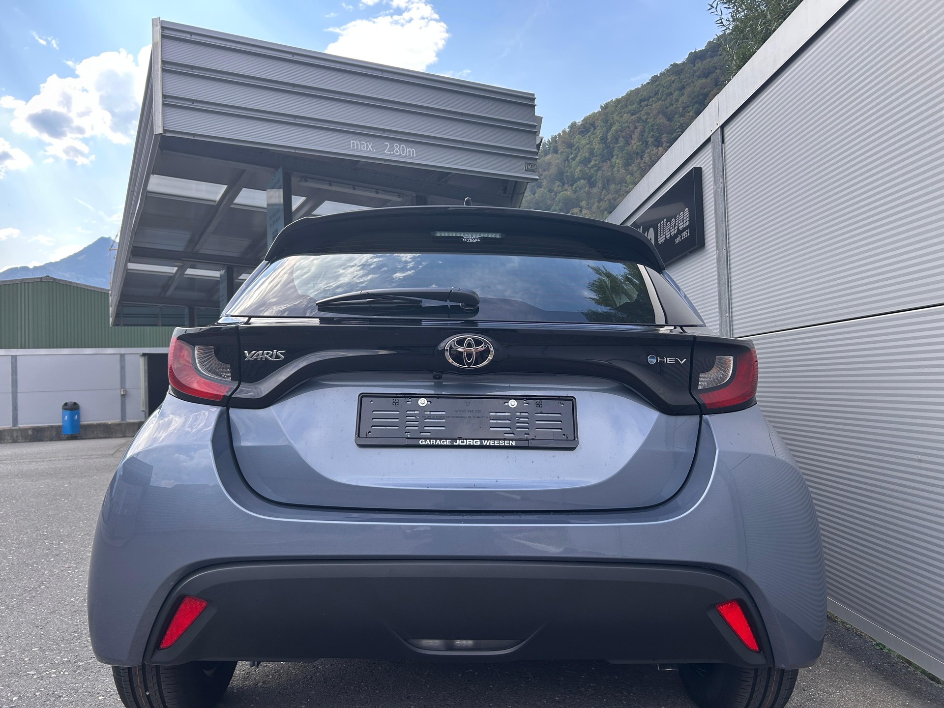 TOYOTA Yaris 1.5 VVT-i HSD Comfort-image-4