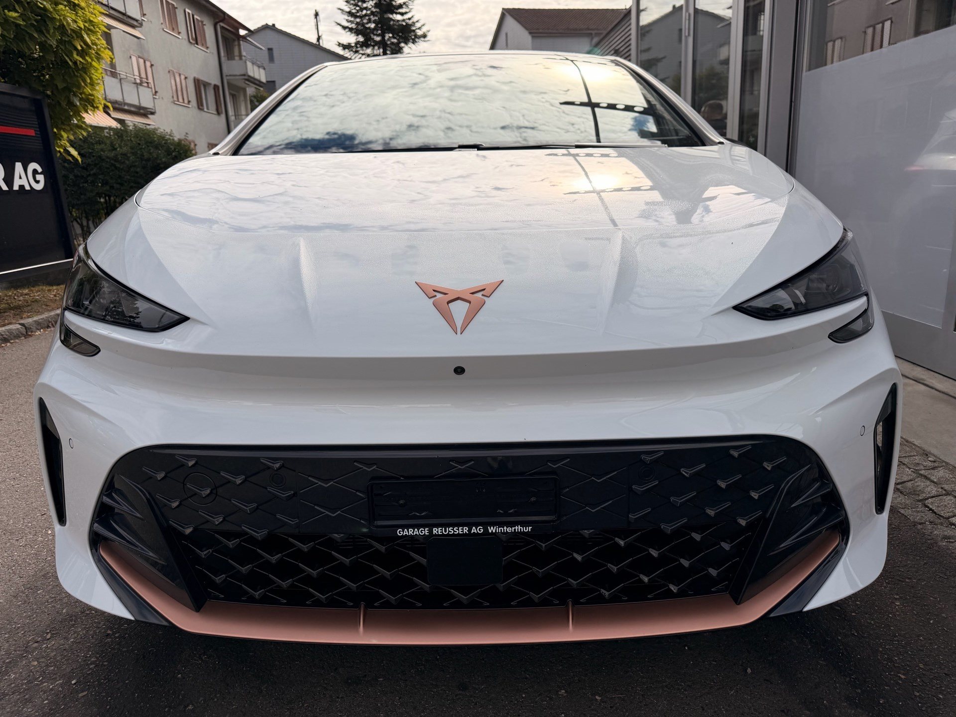 CUPRA Born FACELIFT *** TOP AUSSTATTUNG MIT 5 JAHREN CUPRA WERKSGARANTIE *** ***-showroom-element-1