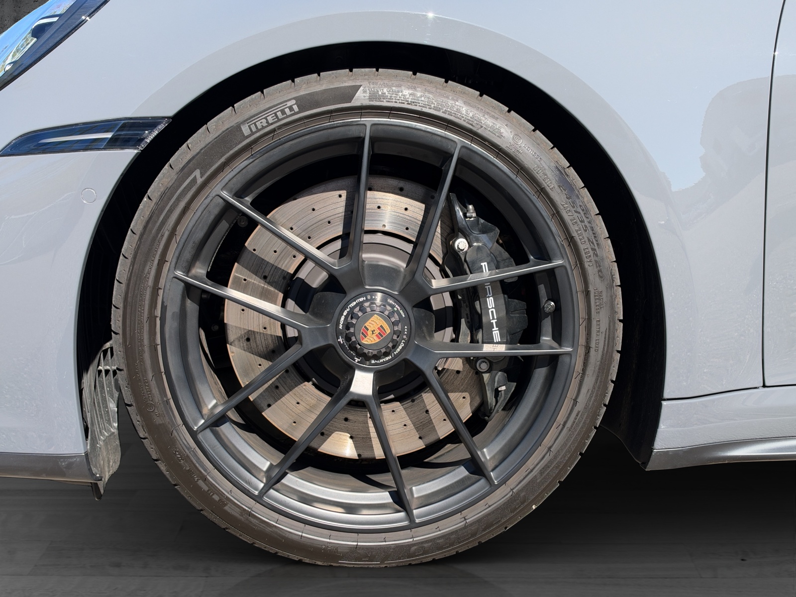 PORSCHE 911 Cabriolet 3.6 Carrera 4 GTS PDK-image-13