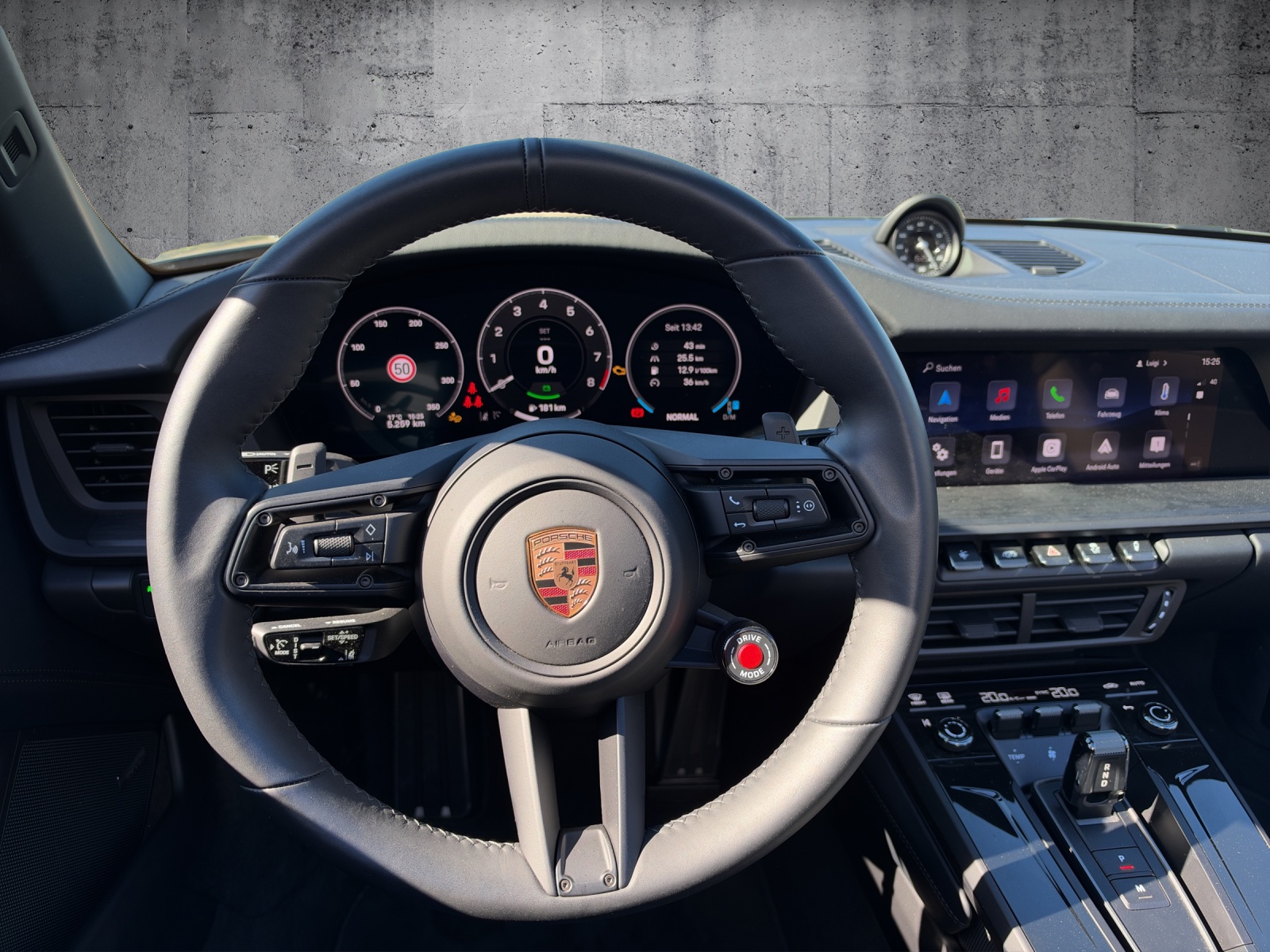 PORSCHE 911 Cabriolet 3.6 Carrera 4 GTS PDK-image-10