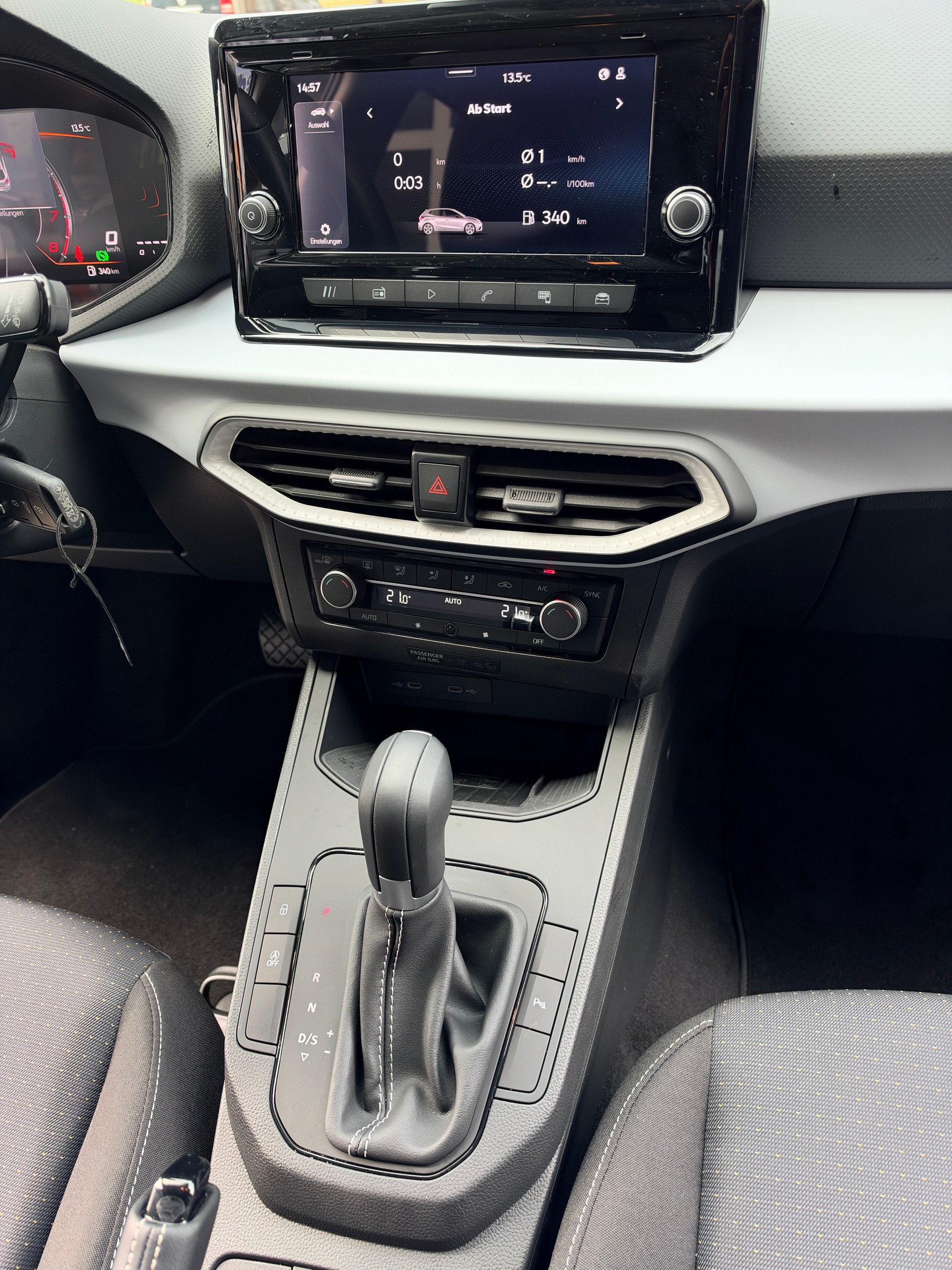 SEAT Ibiza 1.0 EcoTSI Move DSG 1 - Hand. ACC Top Zustand-image-7