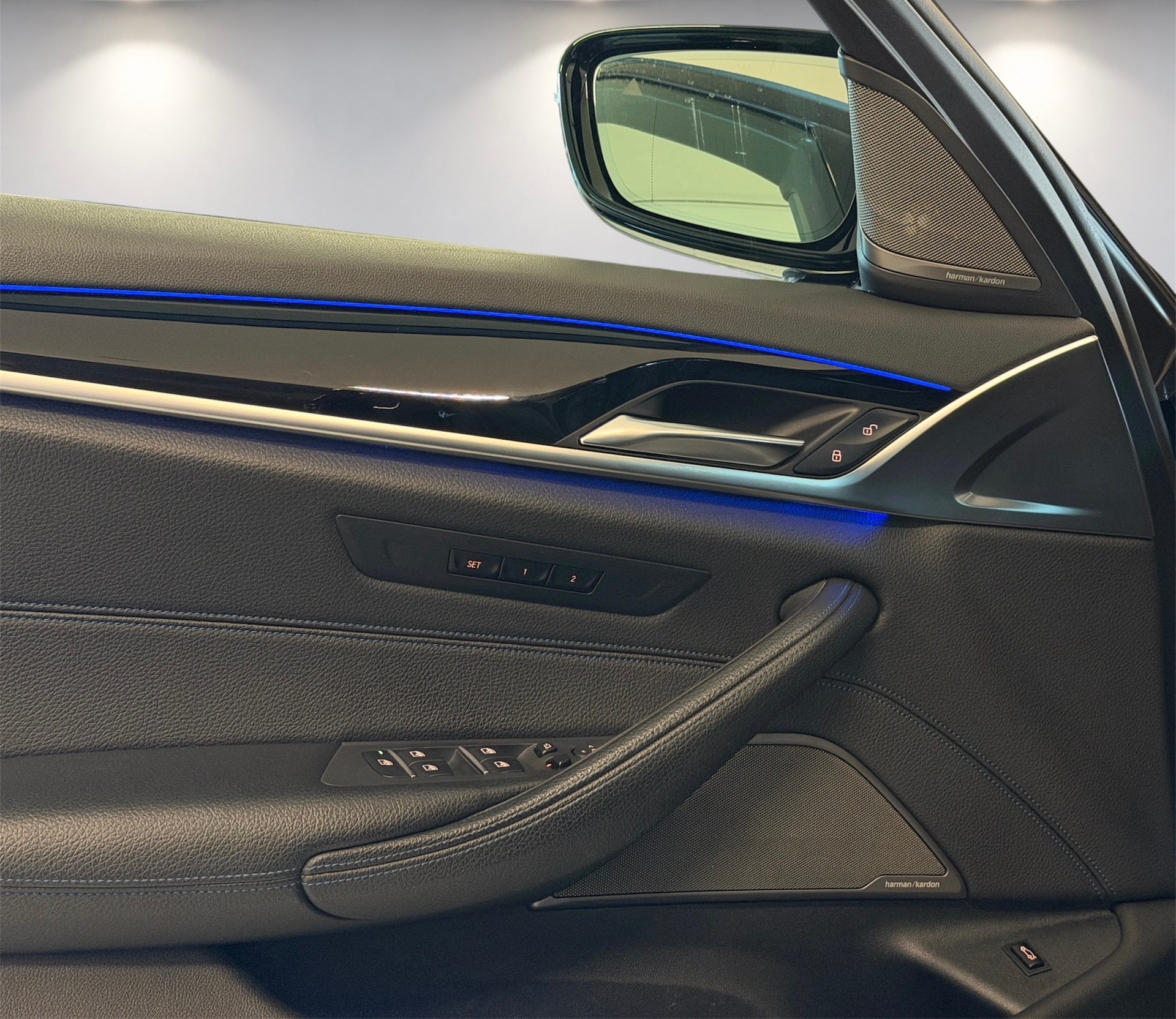 BMW M550d xDrive Touring Steptronic-image-8