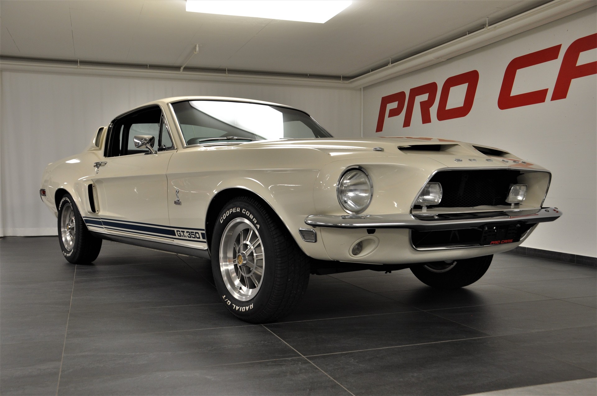FORD MUSTANG Shelby GT350-image-0