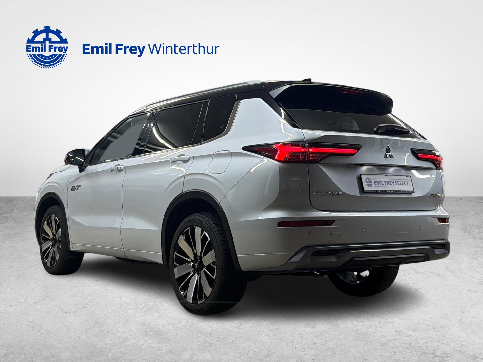 MITSUBISHI Outlander 2.4 PHEV Instyle 4x4-image-2