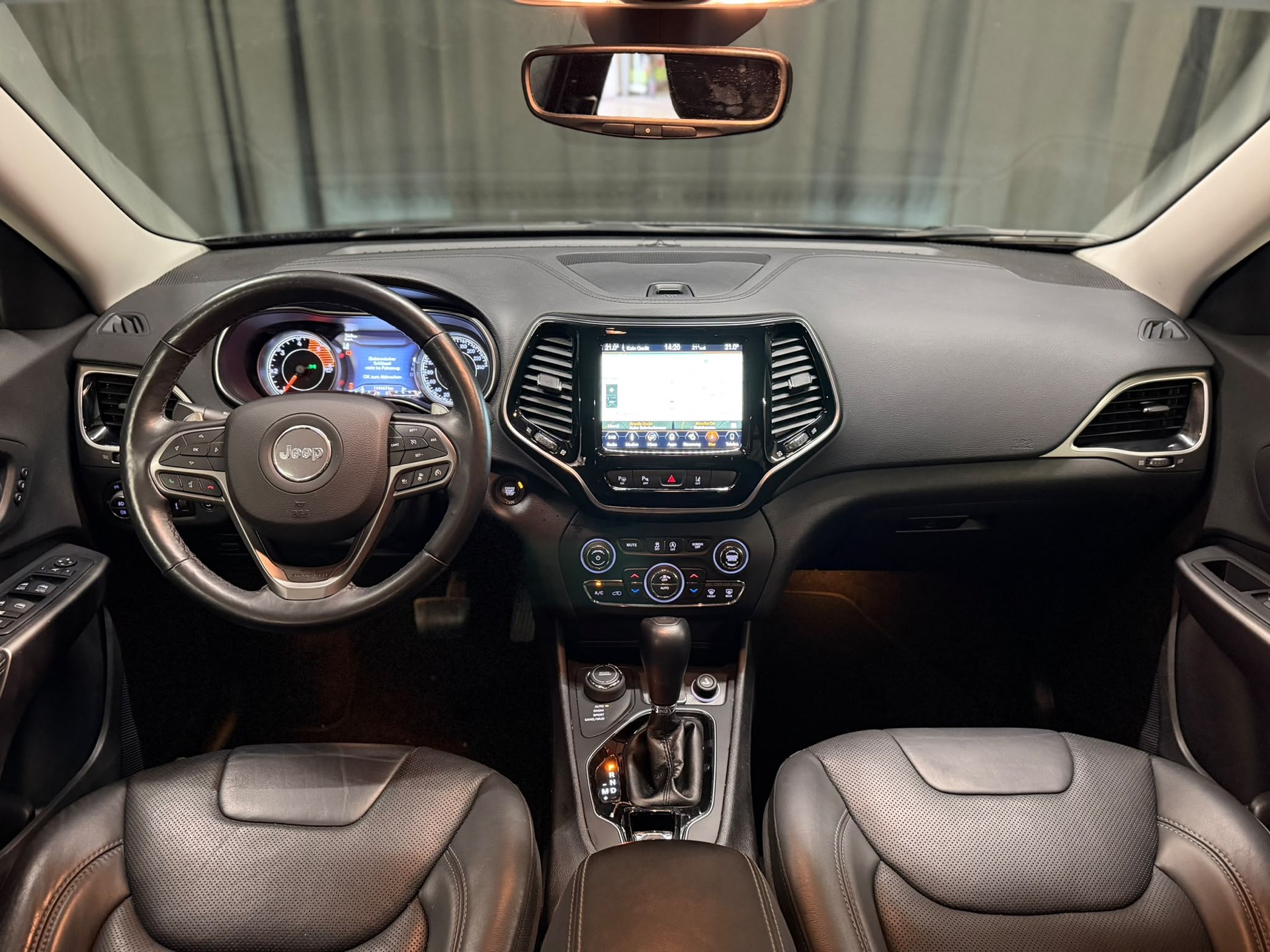 JEEP Cherokee 2.2MJ Limited AWD Drive II 9ATX-image-9