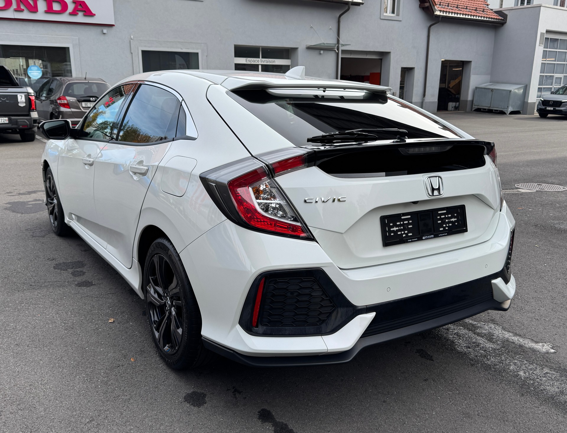 HONDA Civic 1.0 VTEC Elegance CVT-image-10