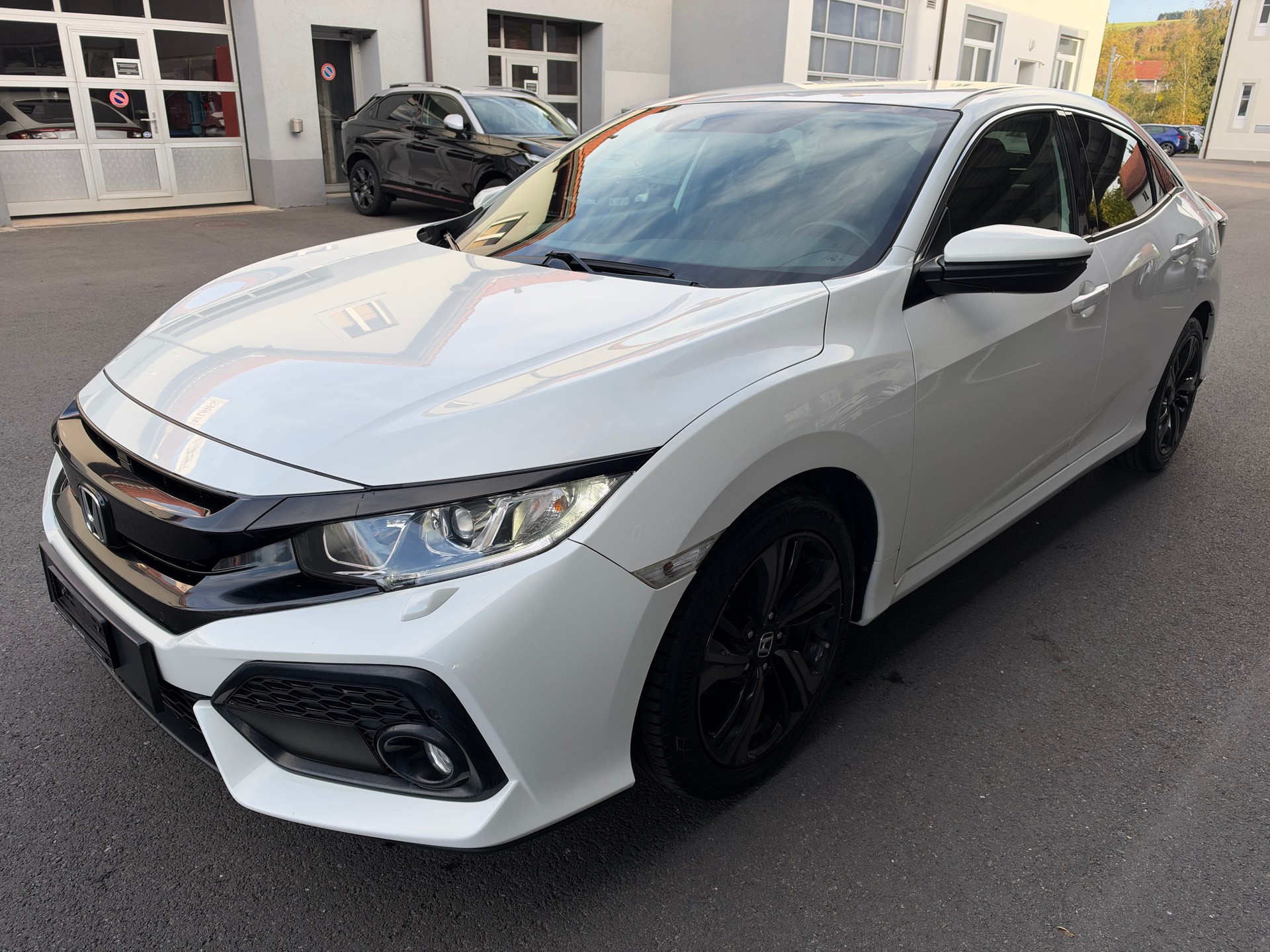 HONDA Civic 1.0 VTEC Elegance CVT-image-4