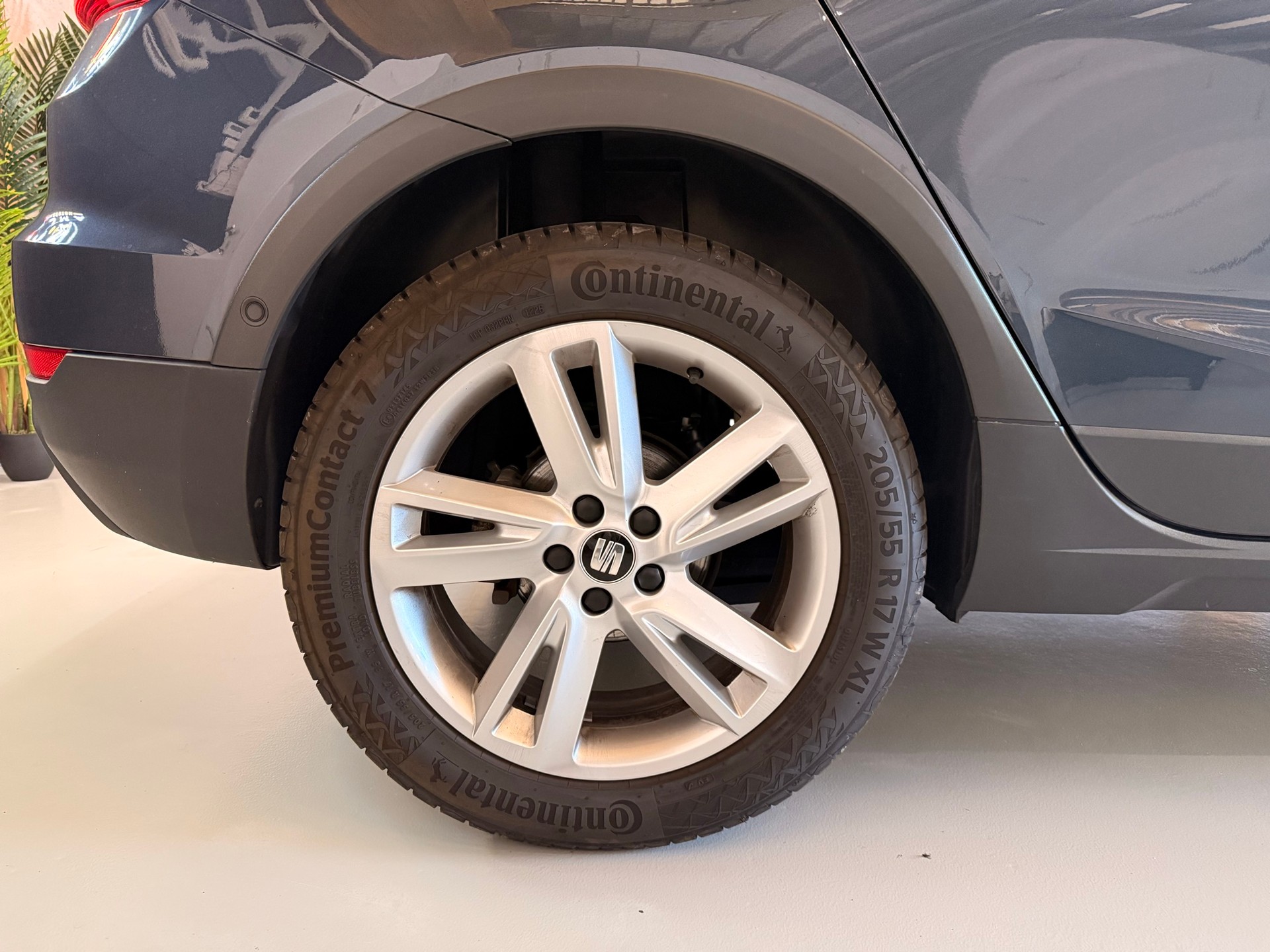 SEAT Arona 1.0 TSI Eco DSG SWISS FR-image-27