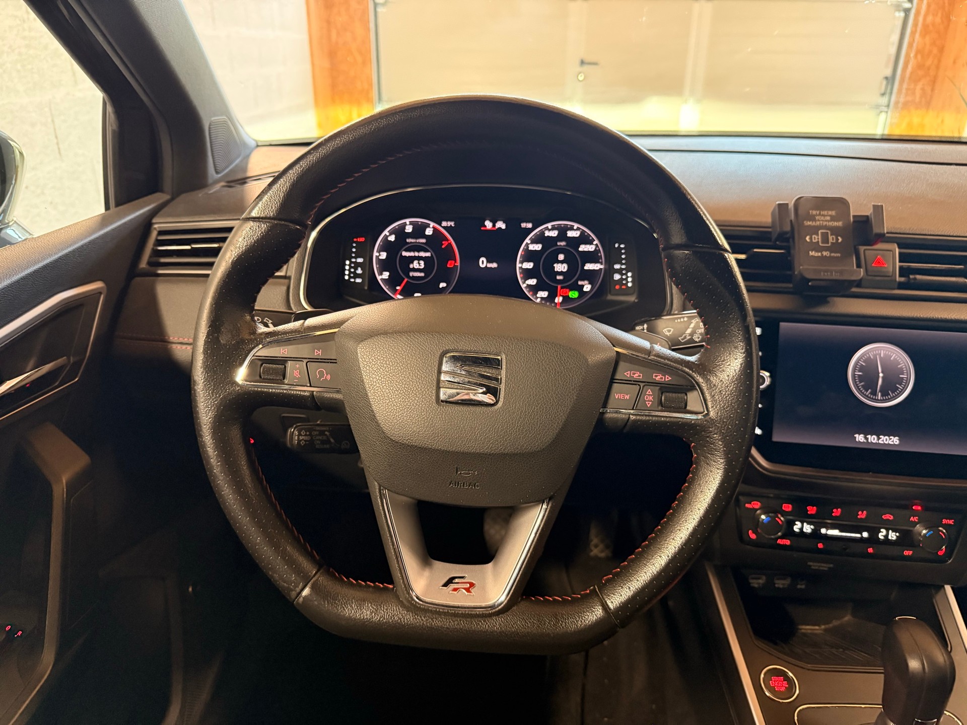SEAT Arona 1.0 TSI Eco DSG SWISS FR-image-11