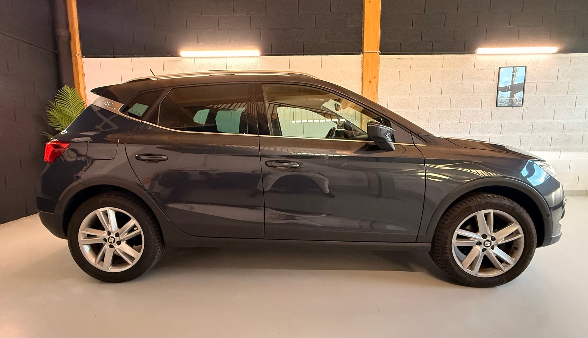 SEAT Arona 1.0 TSI Eco DSG SWISS FR-image-1