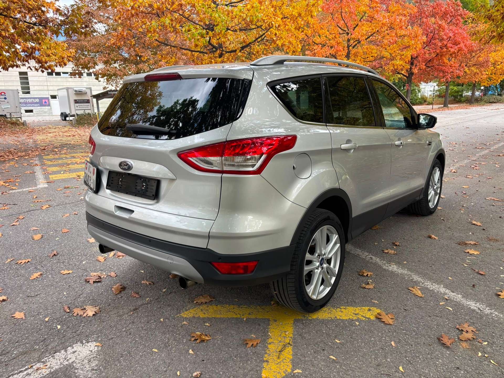 FORD Kuga 1.6 SCTi Carving 4WD Automatic-image-2