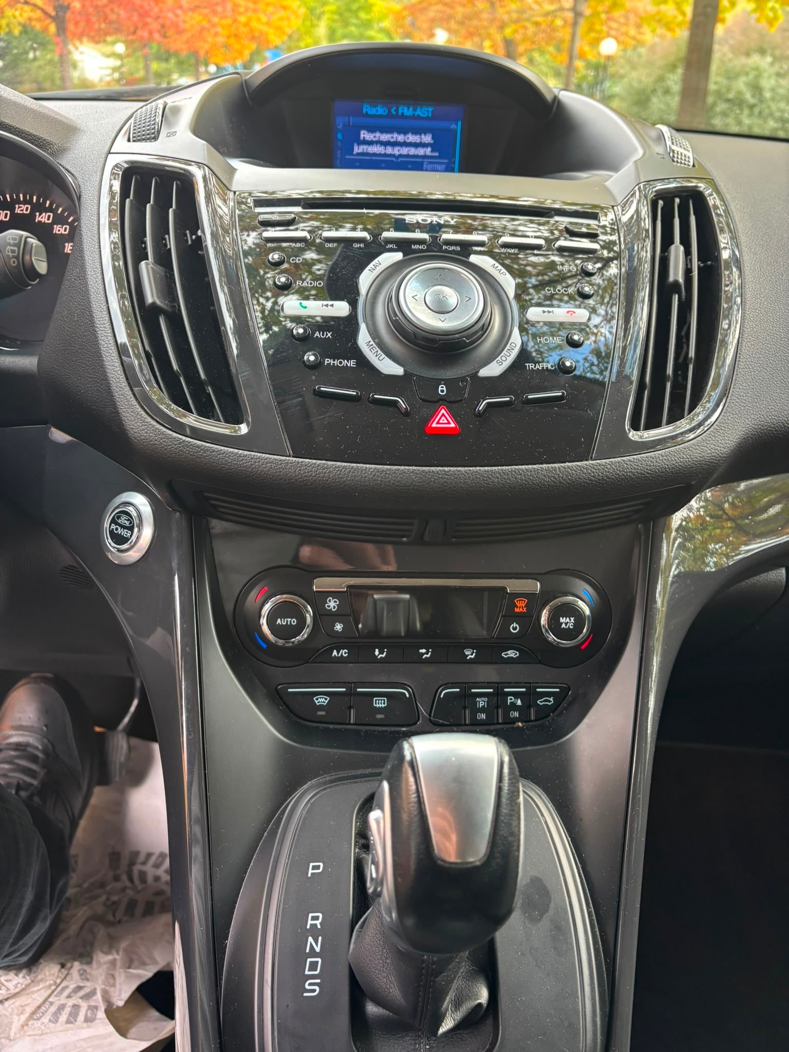 FORD Kuga 1.6 SCTi Carving 4WD Automatic-image-12