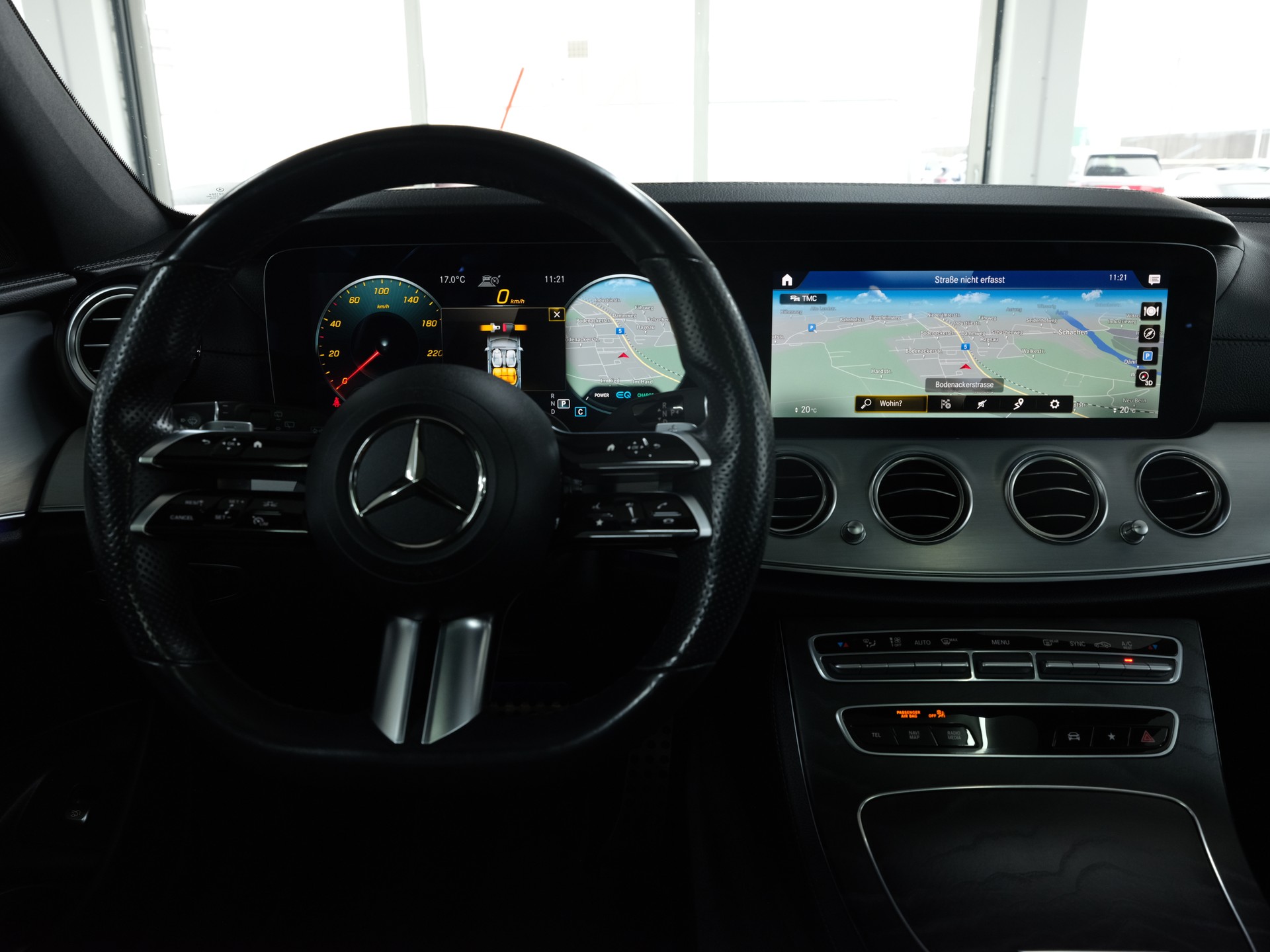 MERCEDES-BENZ E 200 T 4Matic AMG Line 9G-Tronic *Facelift* *360 Kamera* *AMG-Line*-image-21