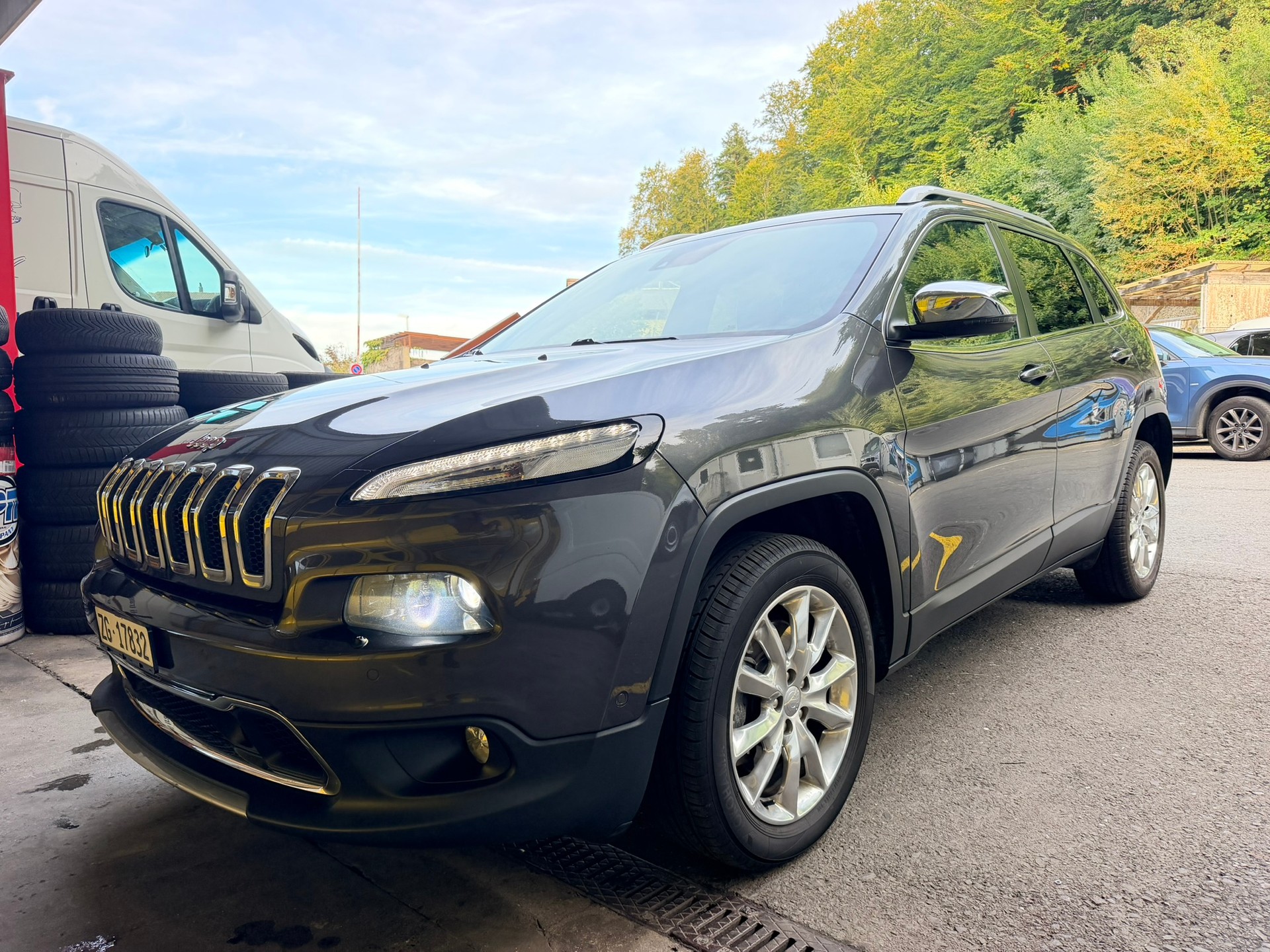 JEEP Cherokee 2.2TD 75th Anniversary AWD 9ATX-image-0