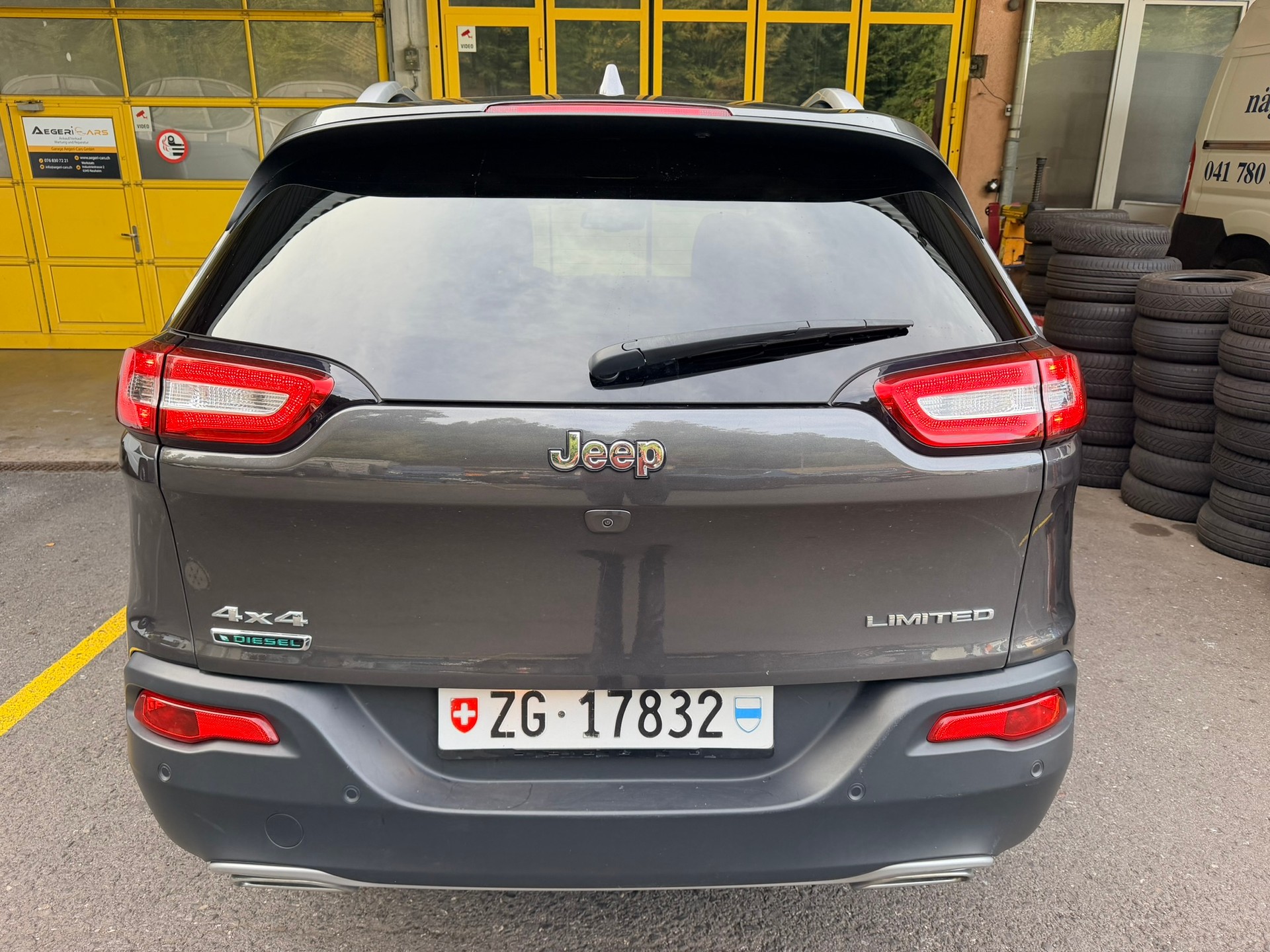 JEEP Cherokee 2.2TD 75th Anniversary AWD 9ATX-image-4