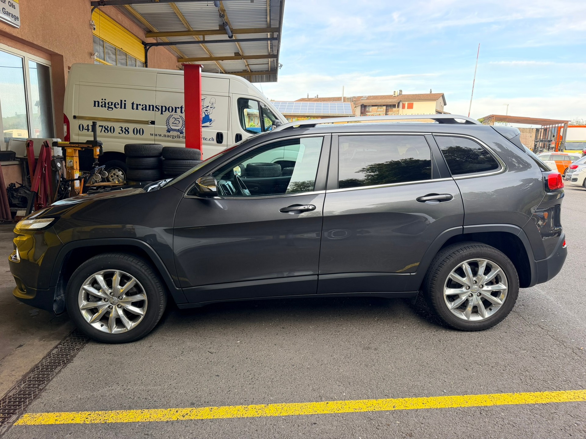 JEEP Cherokee 2.2TD 75th Anniversary AWD 9ATX-image-6