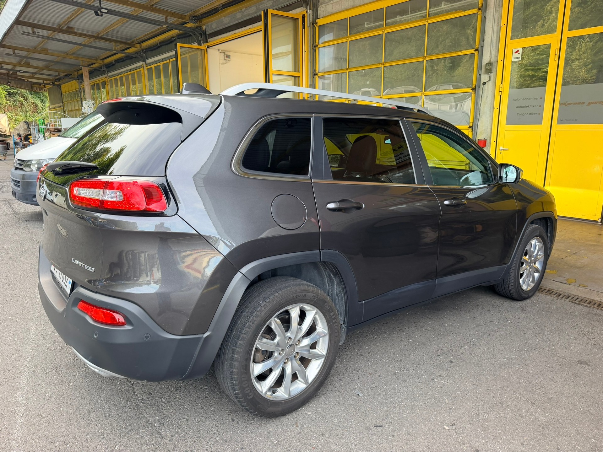 JEEP Cherokee 2.2TD 75th Anniversary AWD 9ATX-image-3