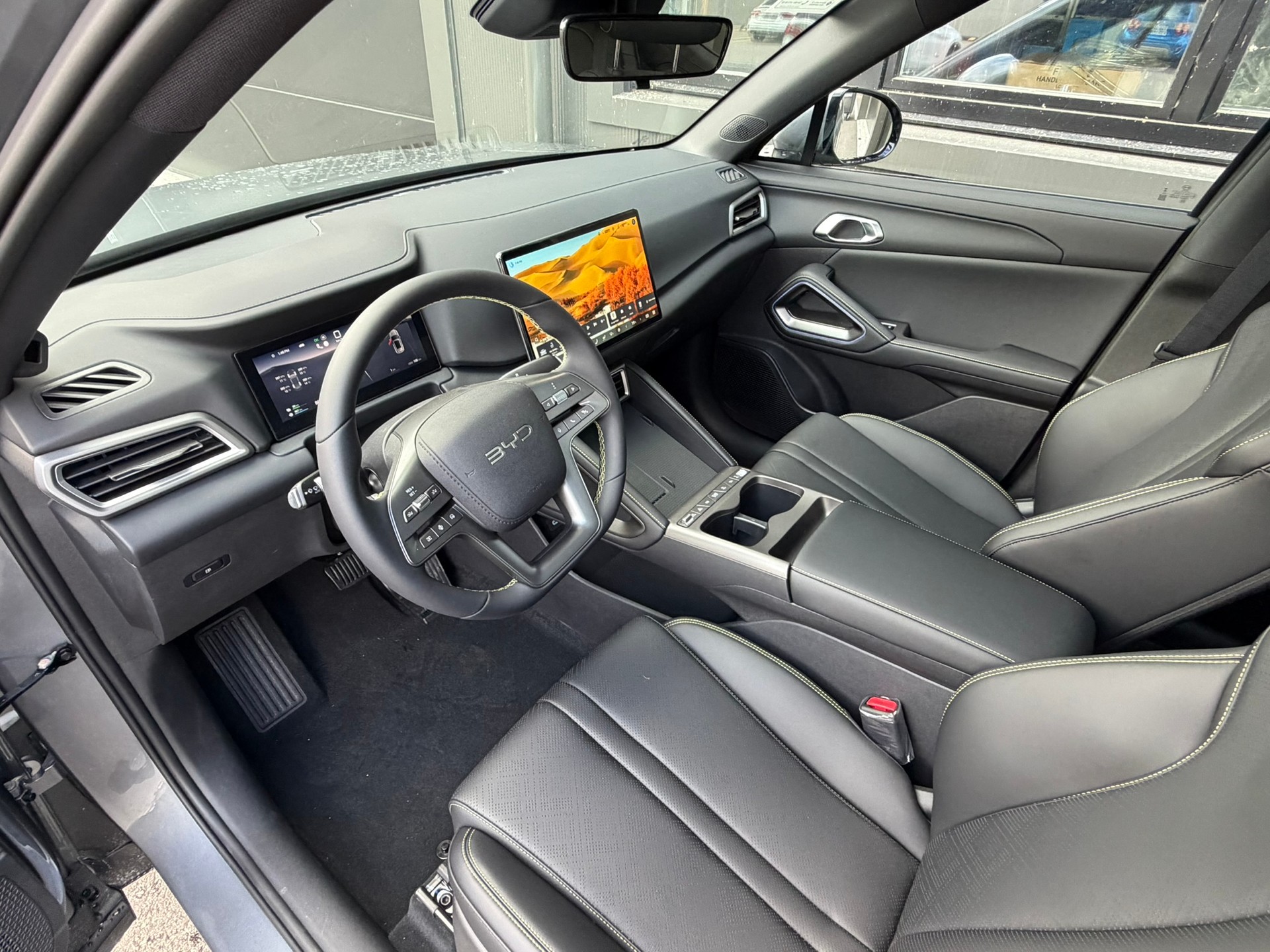 BYD Atto 2 DM-i Boost-image-11