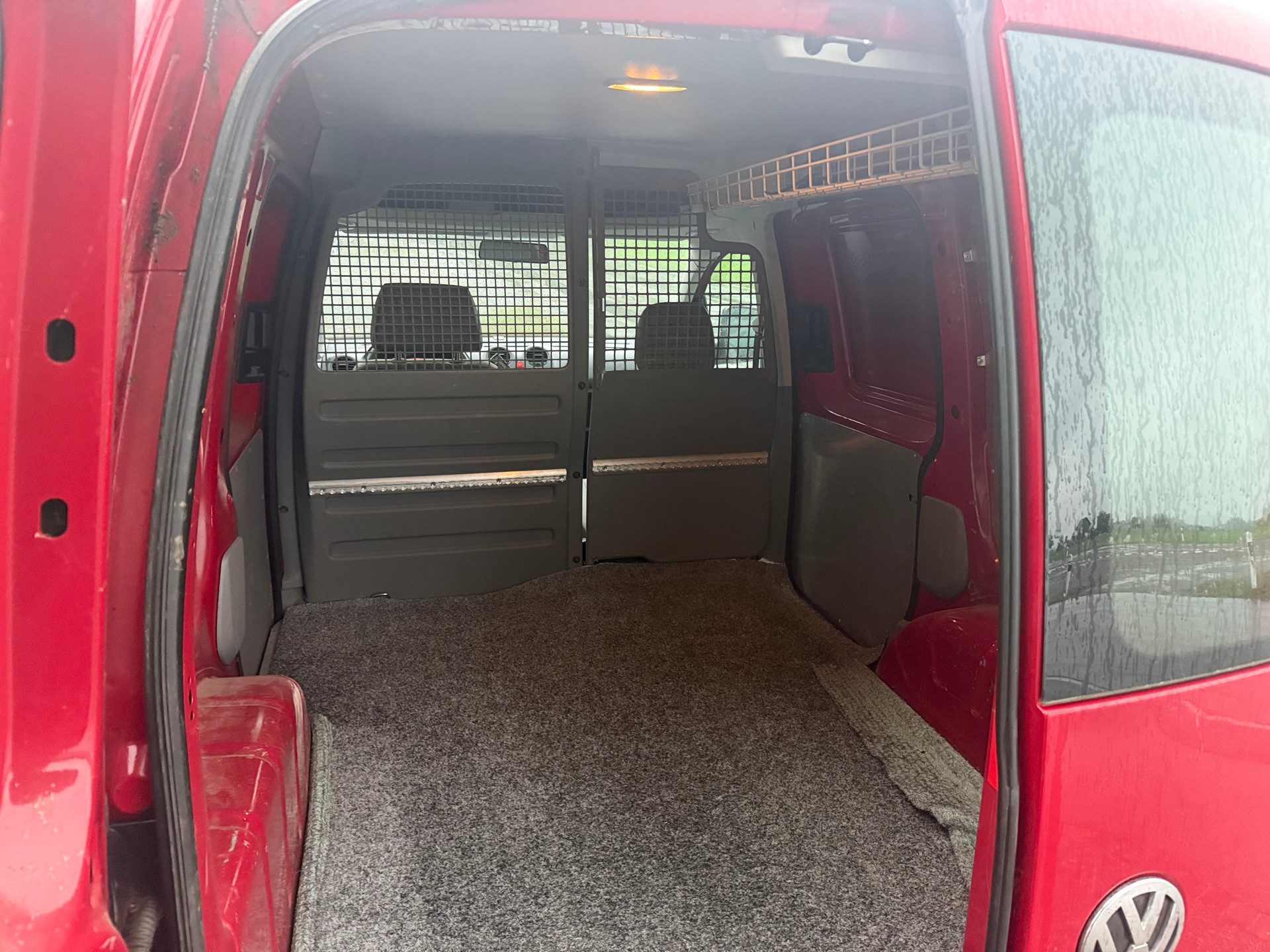 VW Caddy 1.9TDI PD 4Motion-image-6