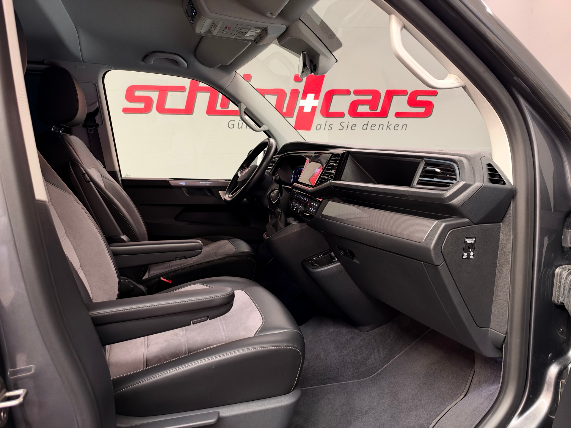 VW T6.1 Multivan 2.0 Bi-TDI Highline Liberty 4Motion DSG-image-16