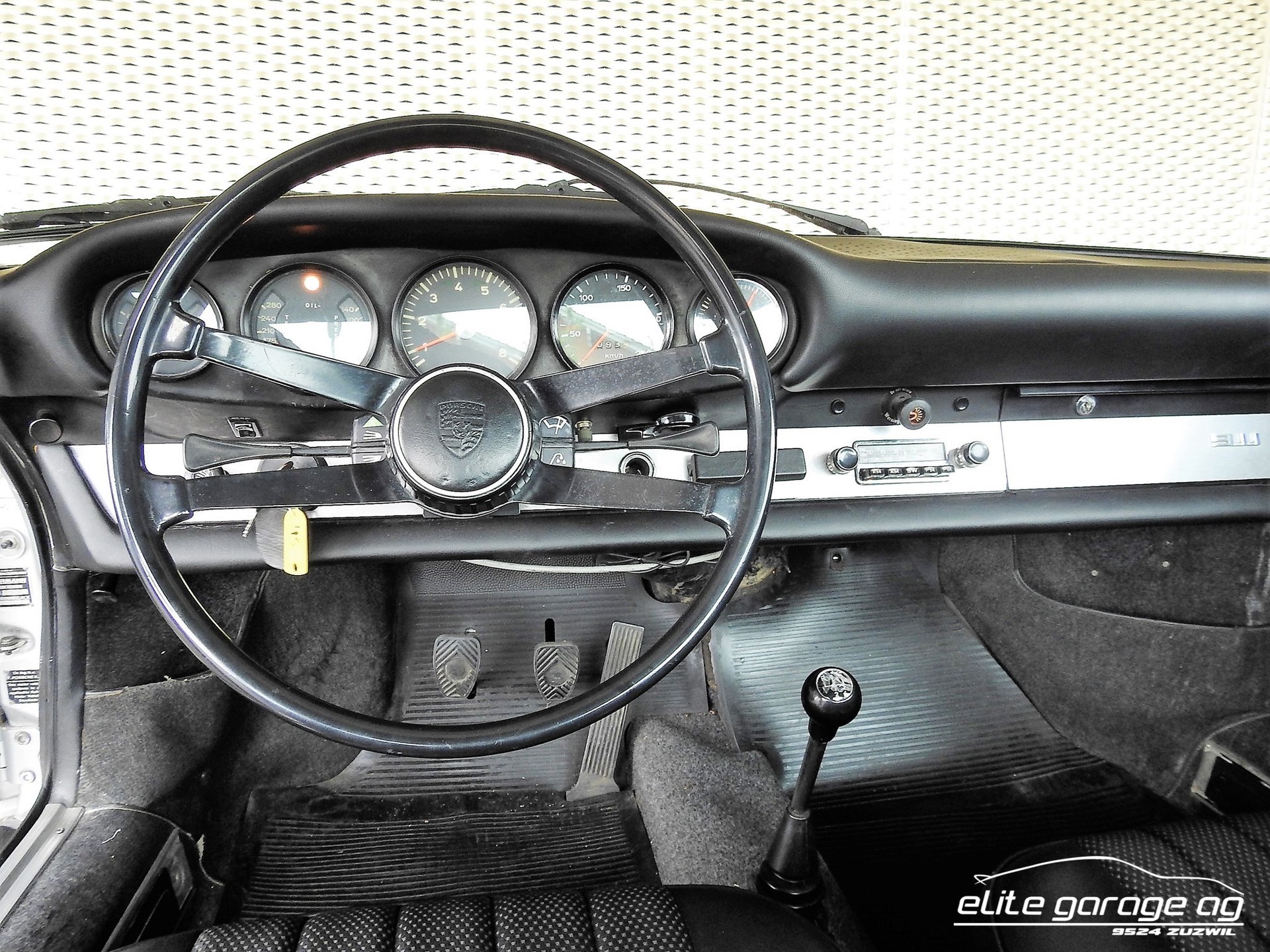 PORSCHE 911-image-6