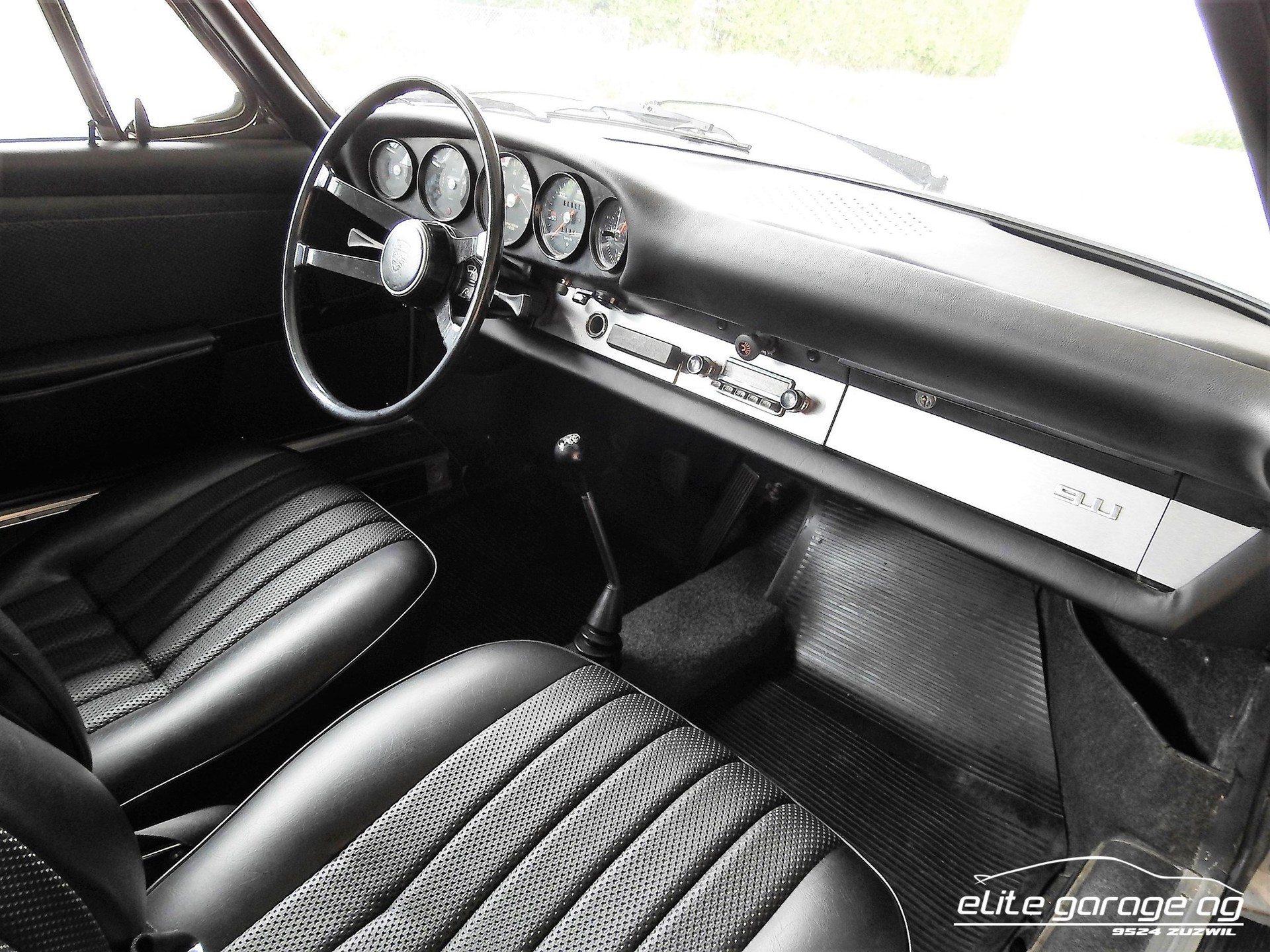 PORSCHE 911-image-8