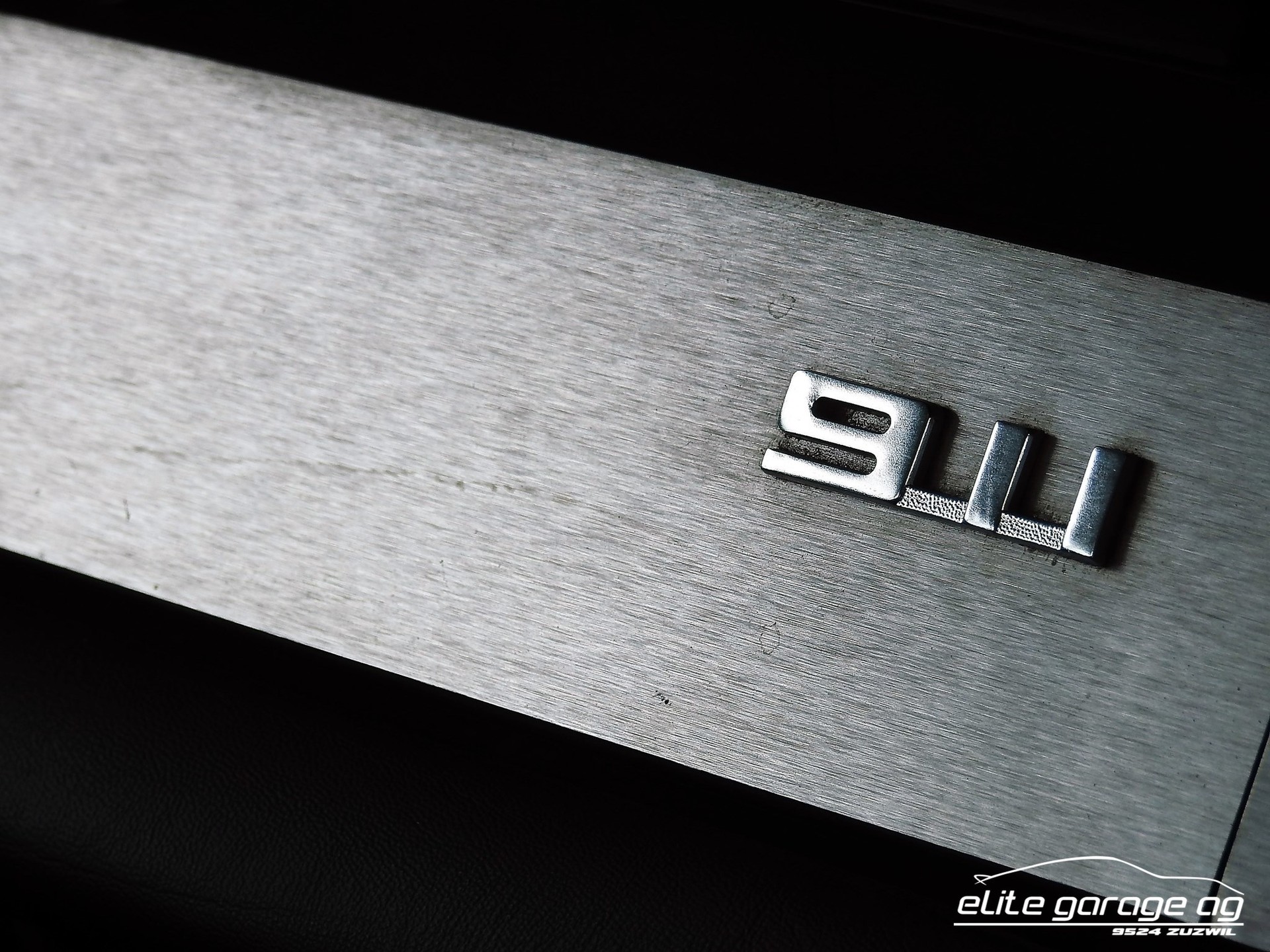 PORSCHE 911-image-10