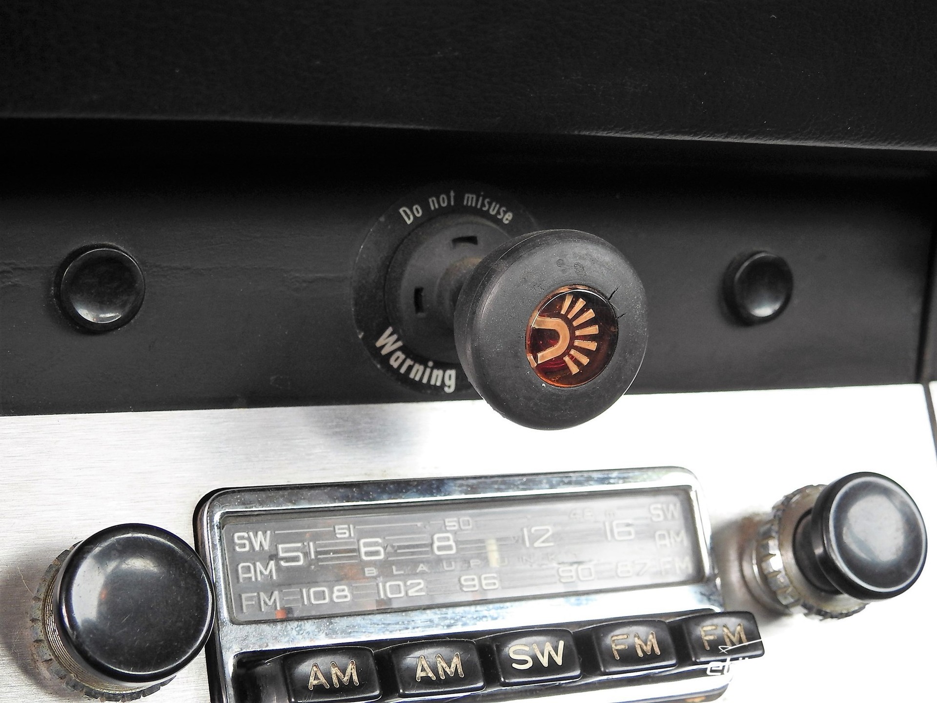 PORSCHE 911-image-13