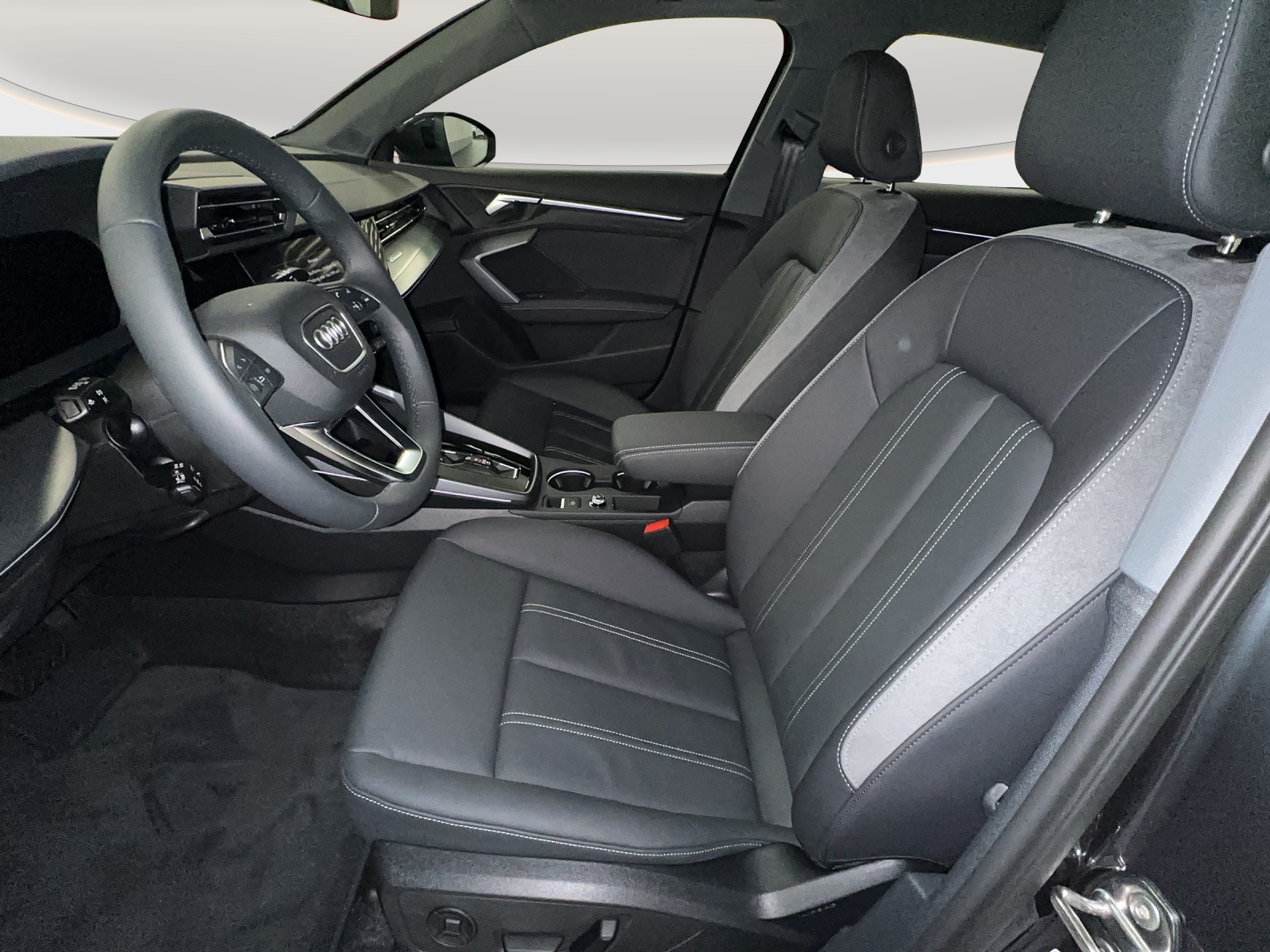 AUDI A3 Sportback 35 TFSI advanced Attraction S-tronic-image-4