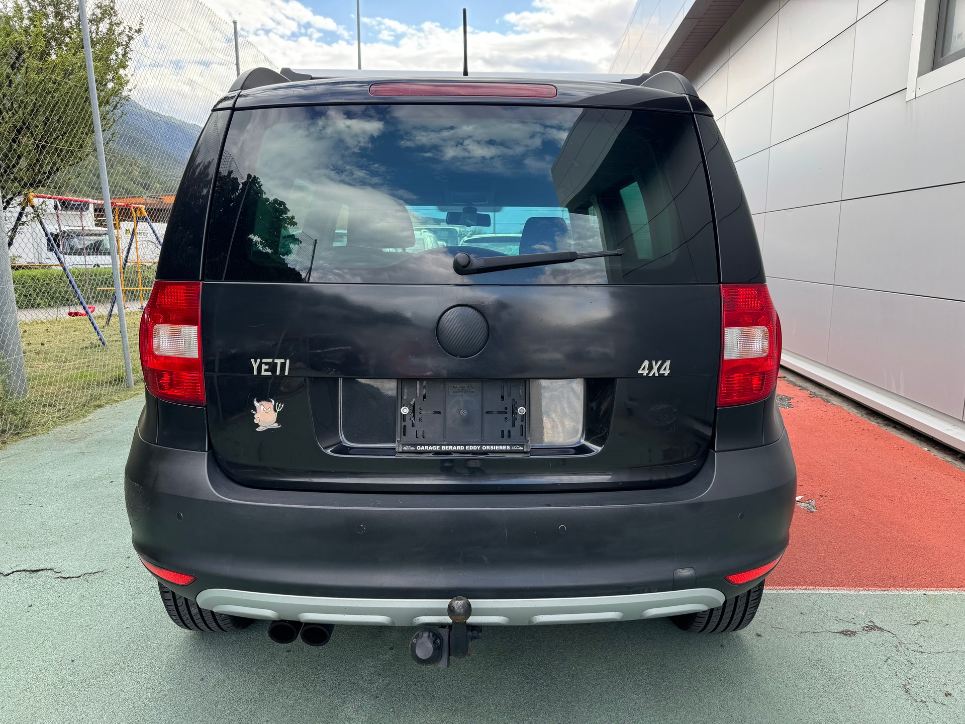 SKODA Yeti 1.8 TSI Entry 4x4-image-5