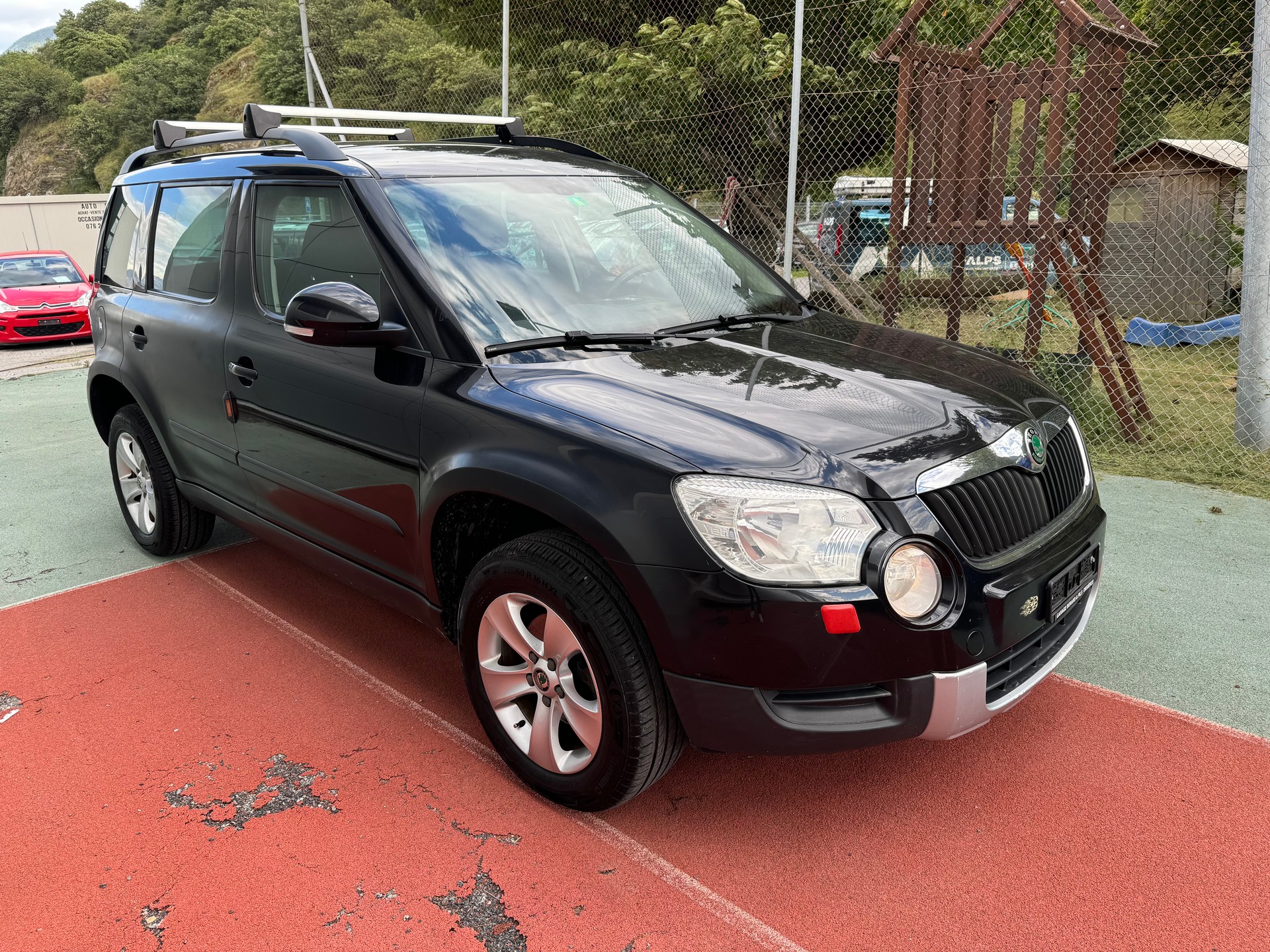 SKODA Yeti 1.8 TSI Entry 4x4-image-0