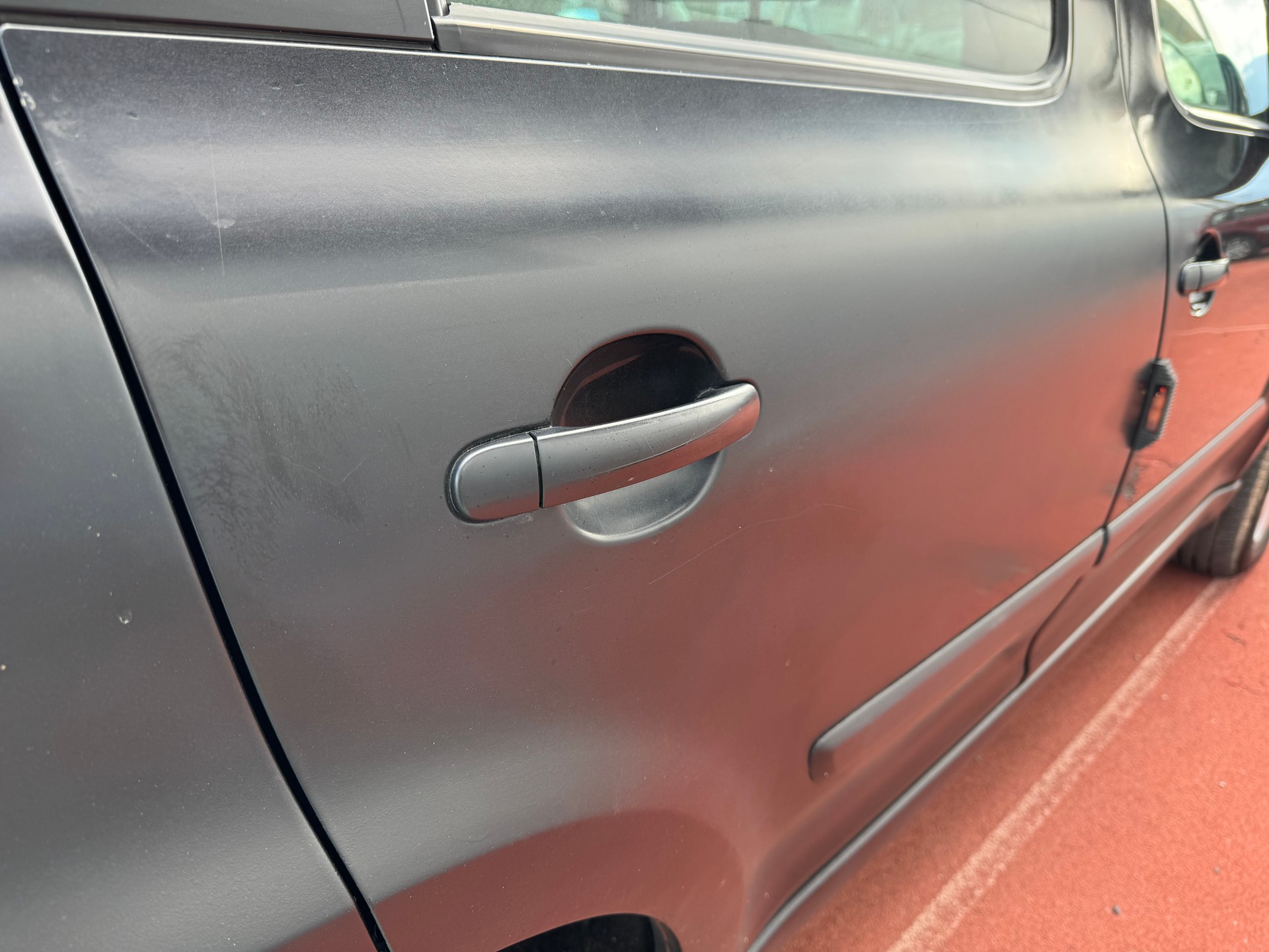 SKODA Yeti 1.8 TSI Entry 4x4-image-14