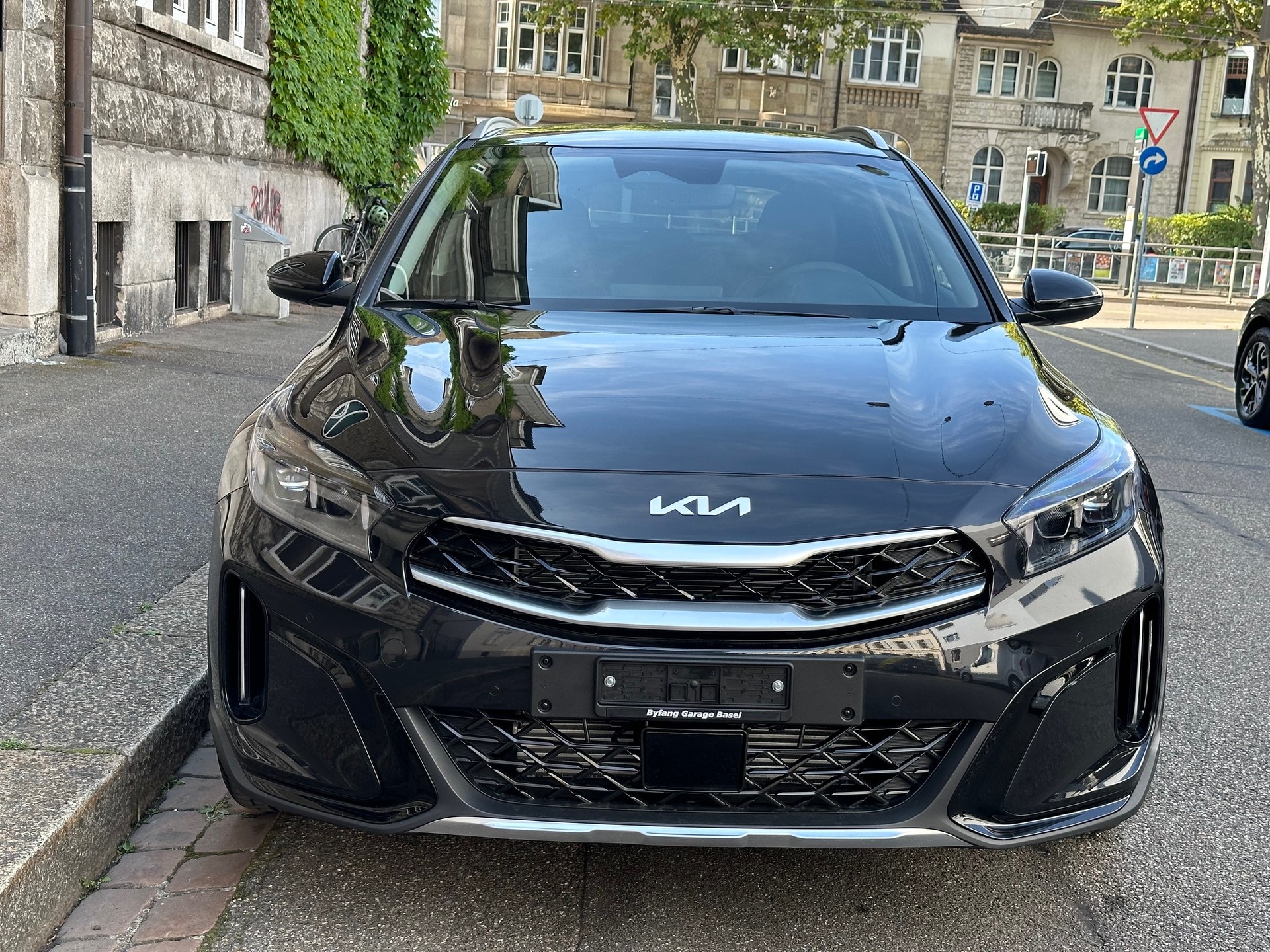 KIA XCeed 1.5 T-GDi Power DCT-showroom-element-1