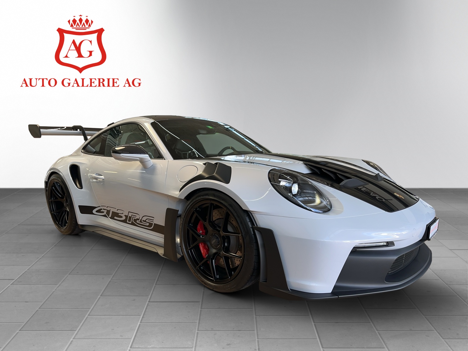 PORSCHE 911 GT3 RS Weissach-image-6