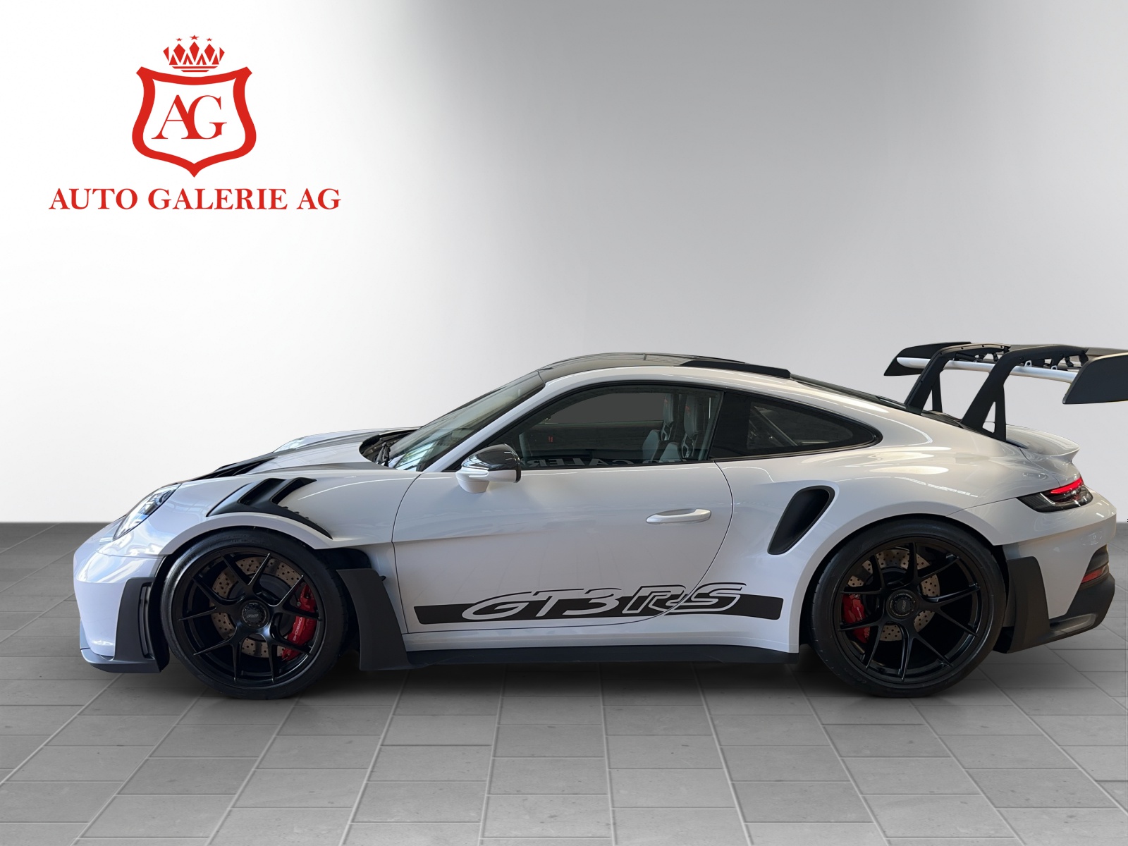 PORSCHE 911 GT3 RS Weissach-image-1