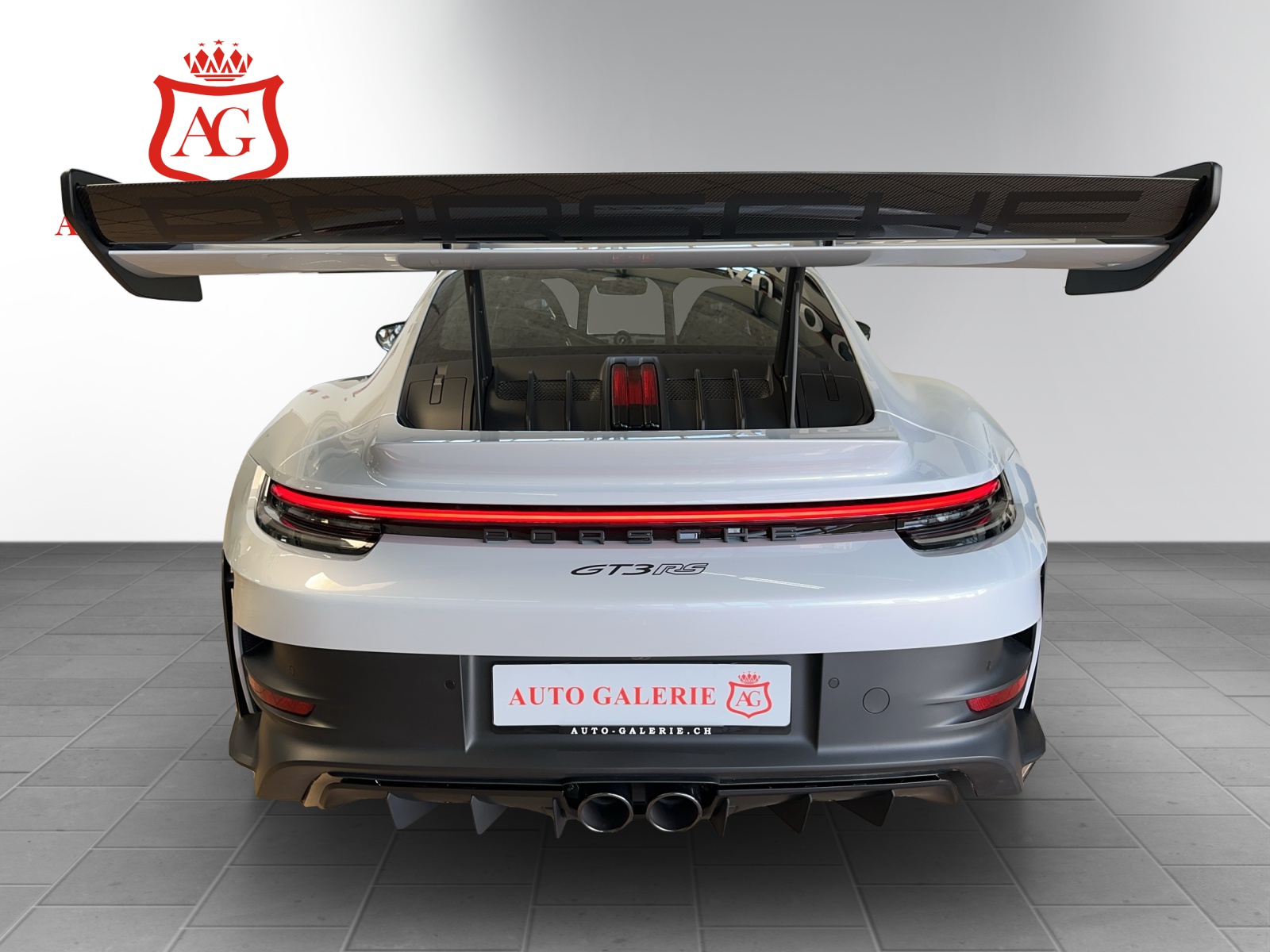PORSCHE 911 GT3 RS Weissach-image-3
