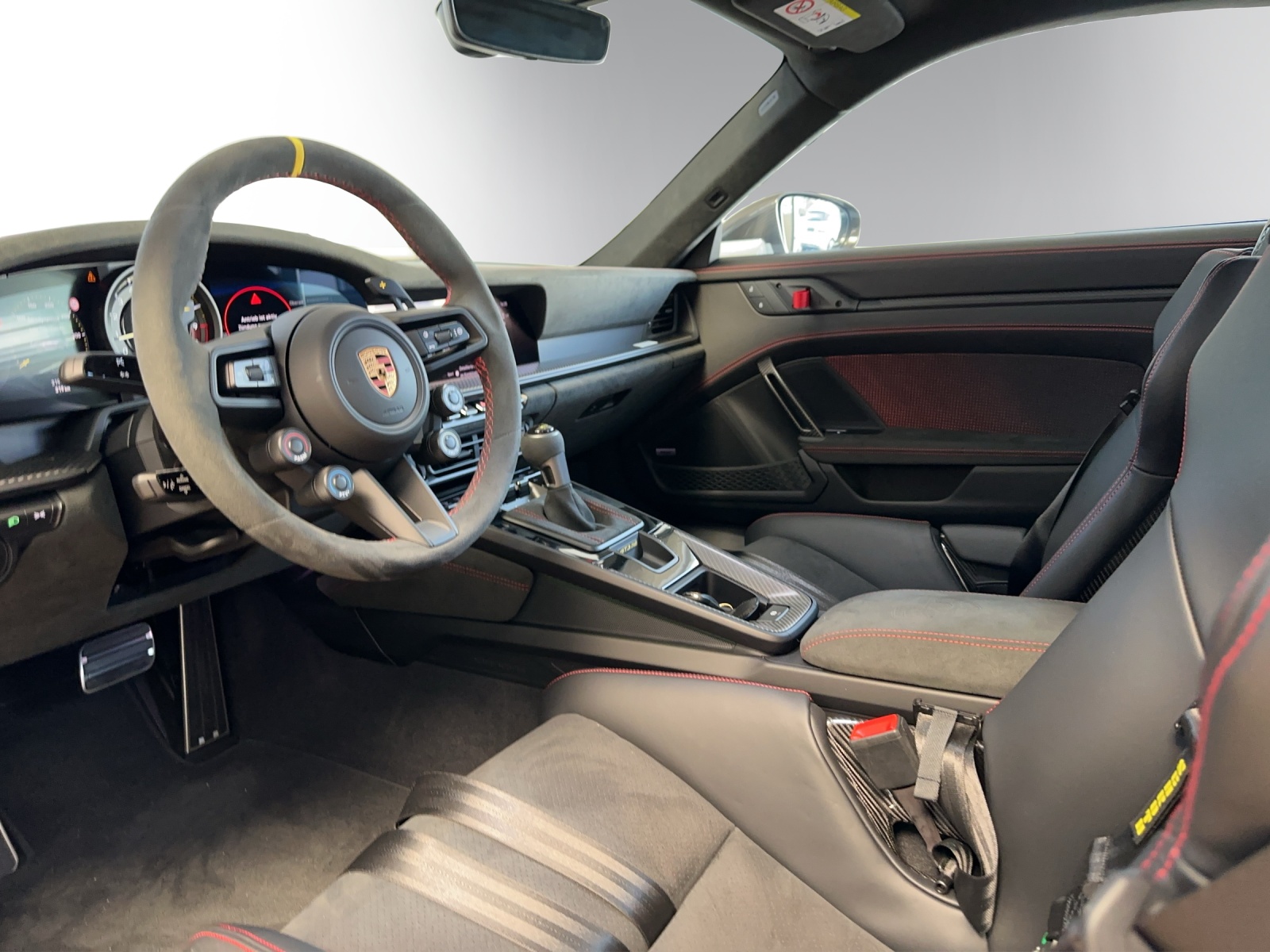 PORSCHE 911 GT3 RS Weissach-image-11