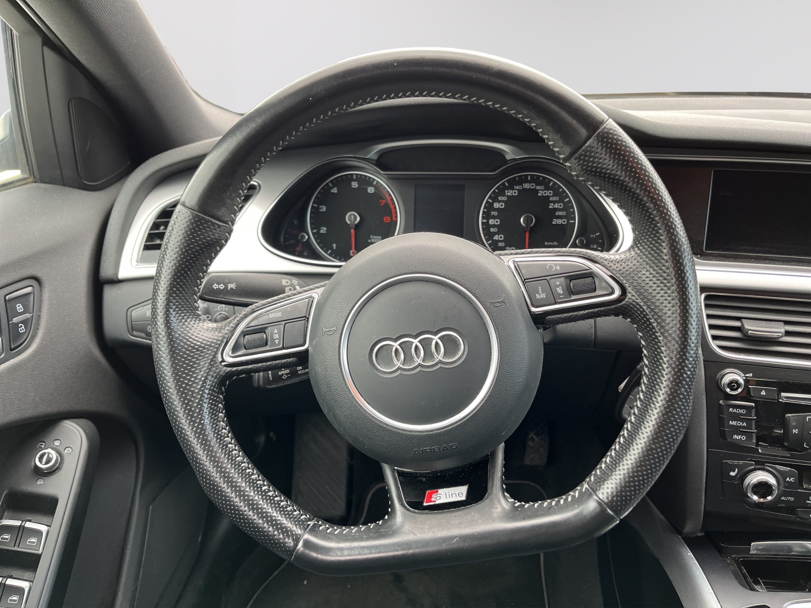 AUDI A4 Avant 2.0 TFSI E85 quattro """BIOETHANOL"""-image-9