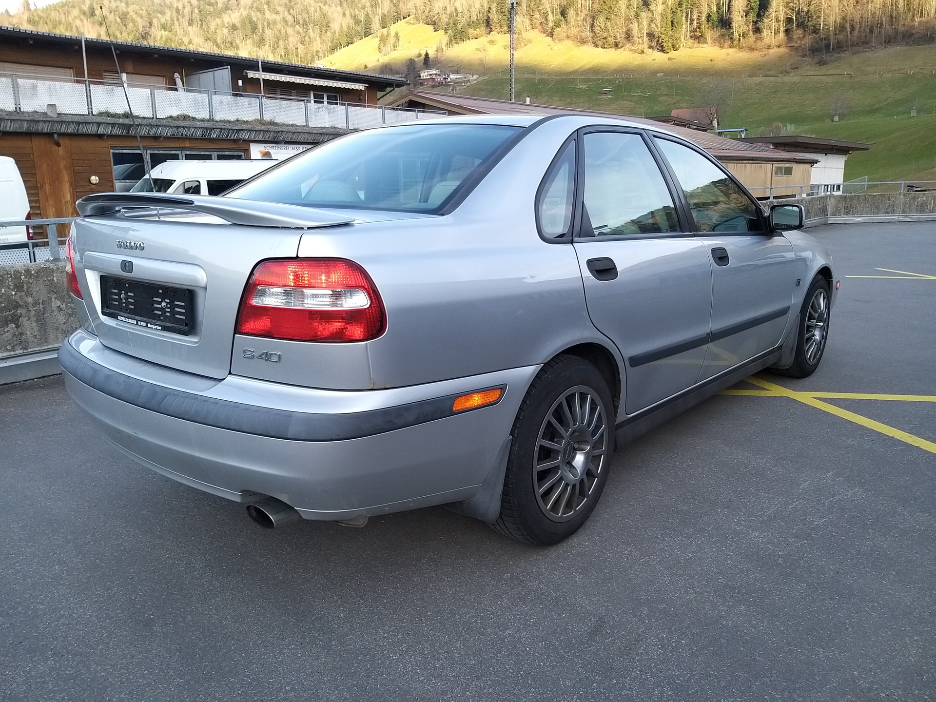 VOLVO S40 2.0T-image-3