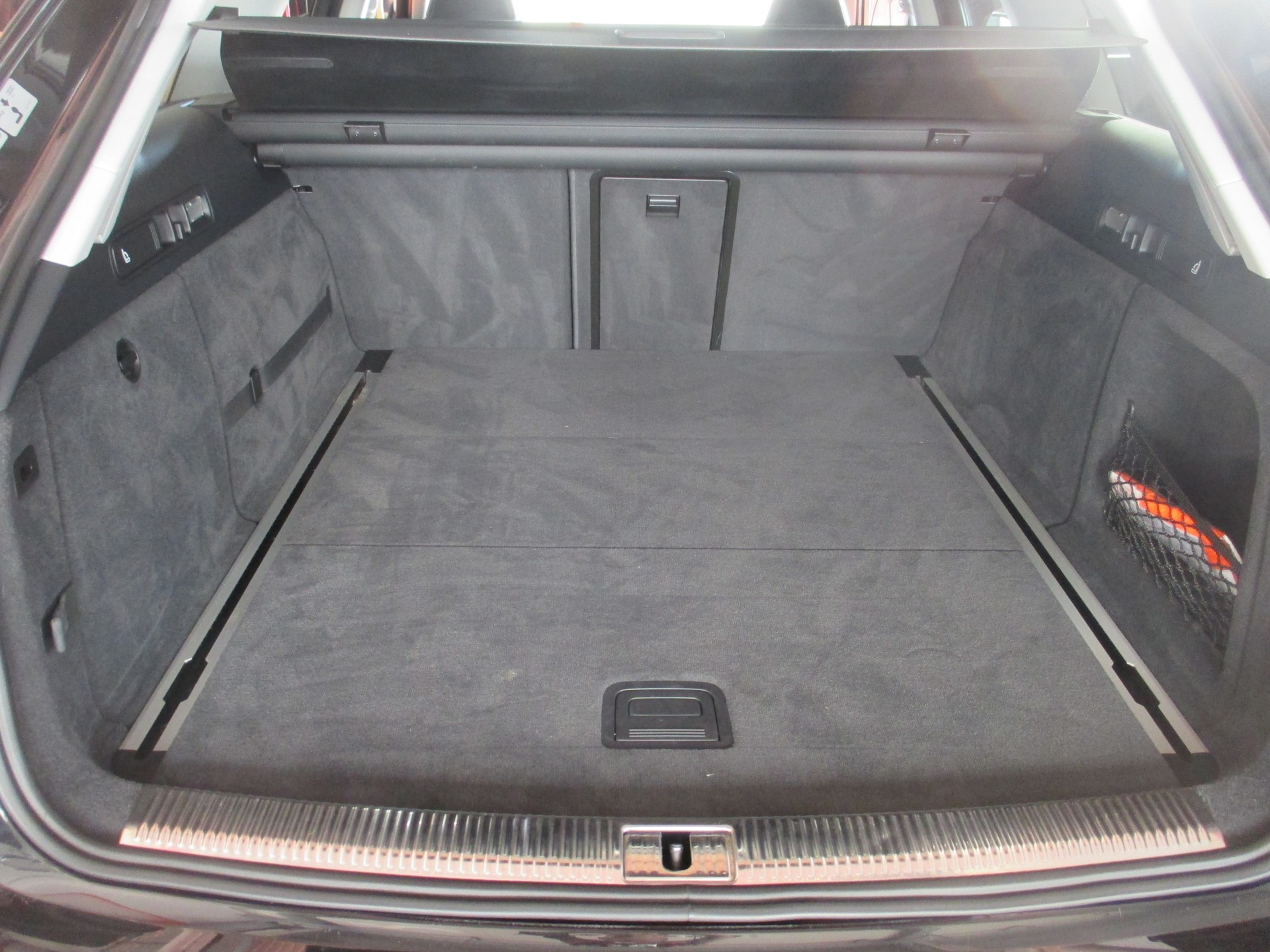 AUDI S6-image-6