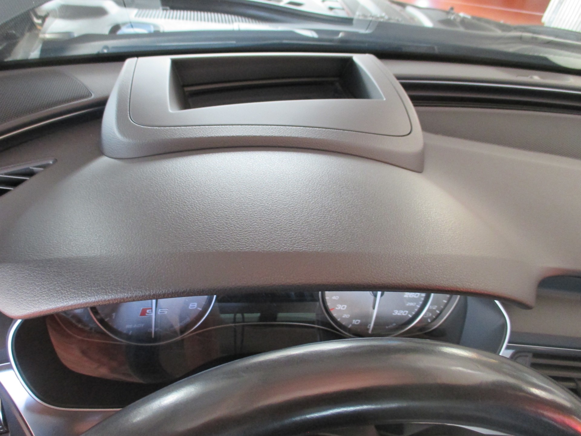 AUDI S6-image-14