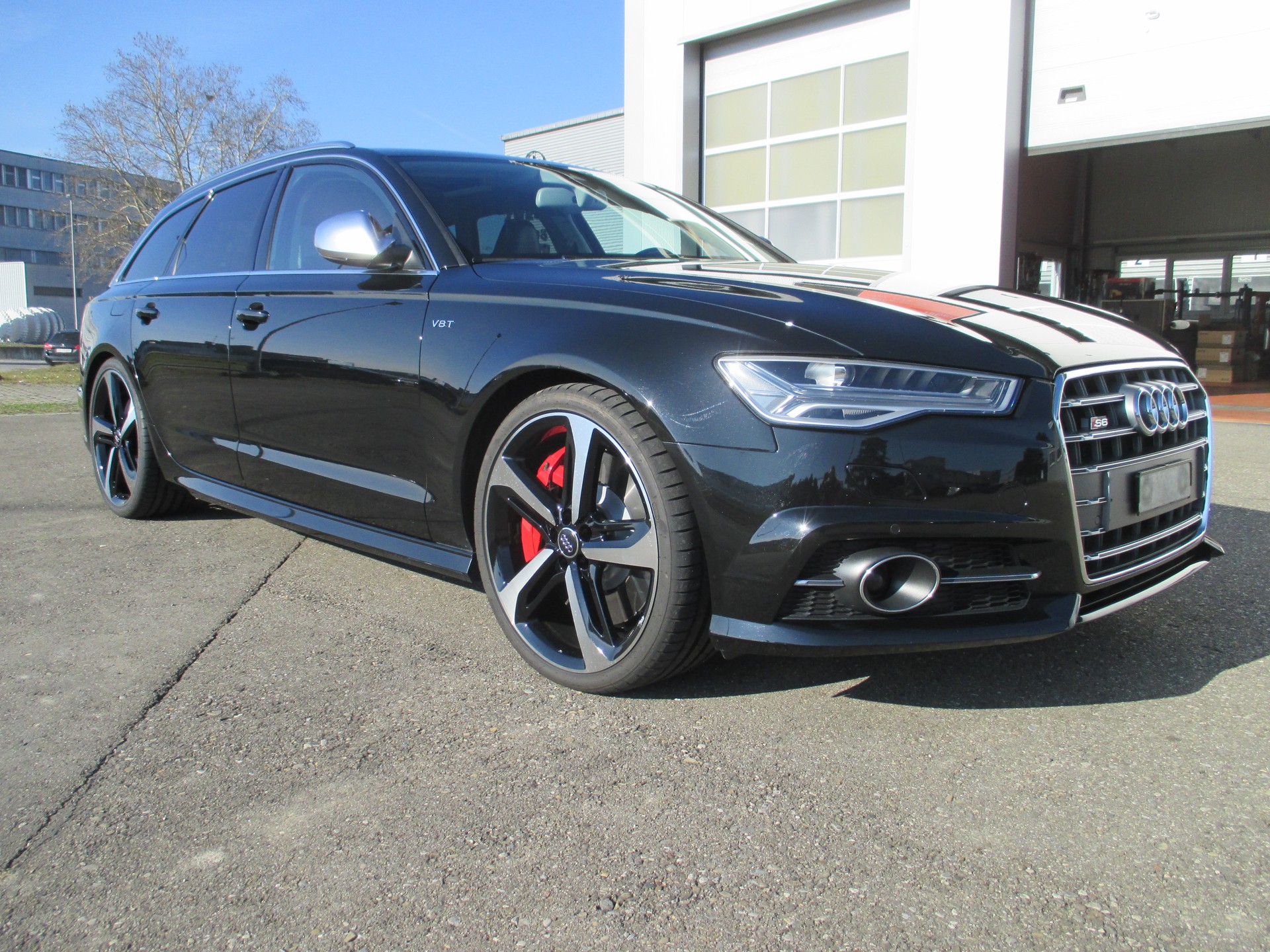 AUDI S6-image-2