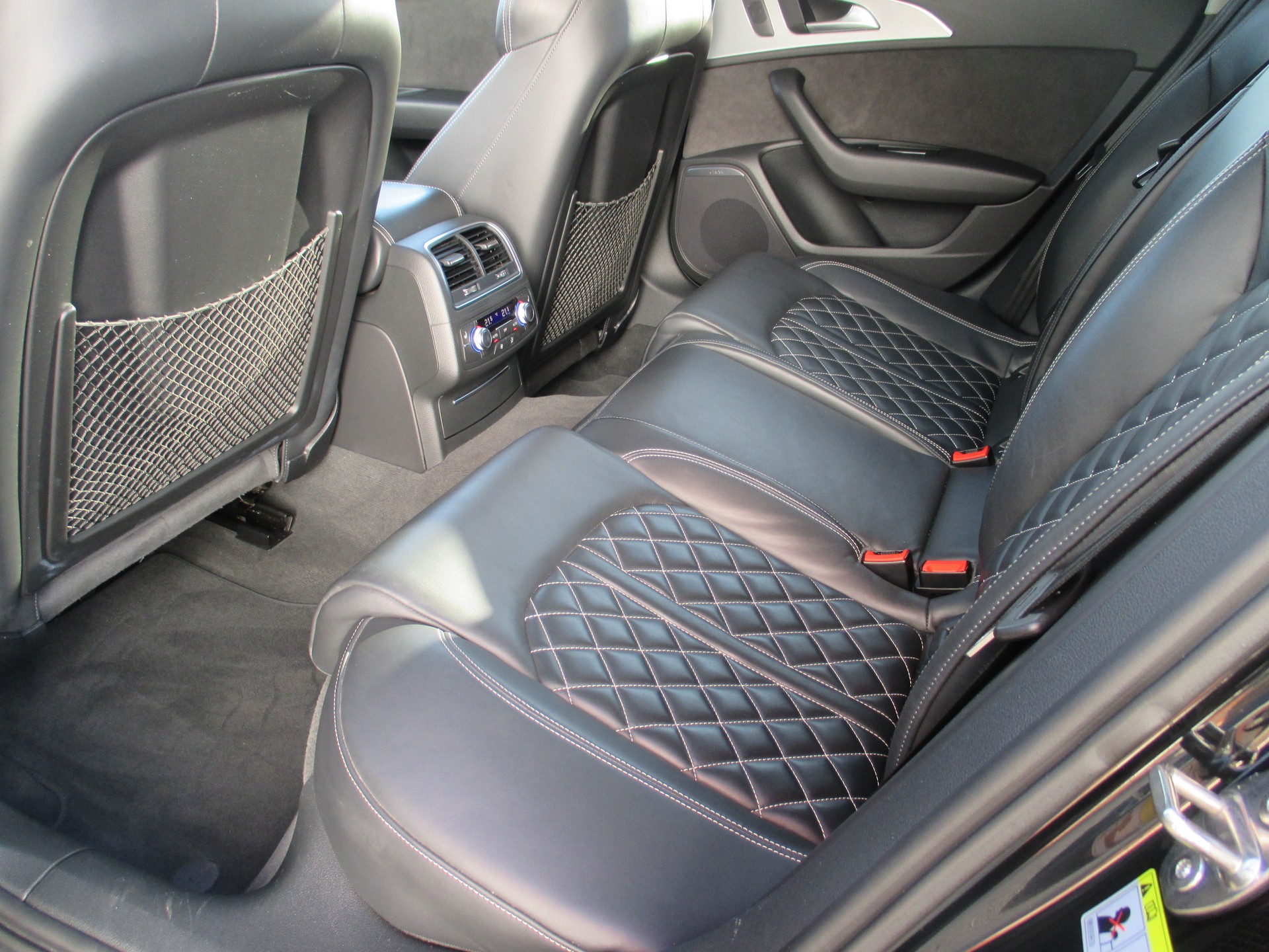 AUDI S6-image-8